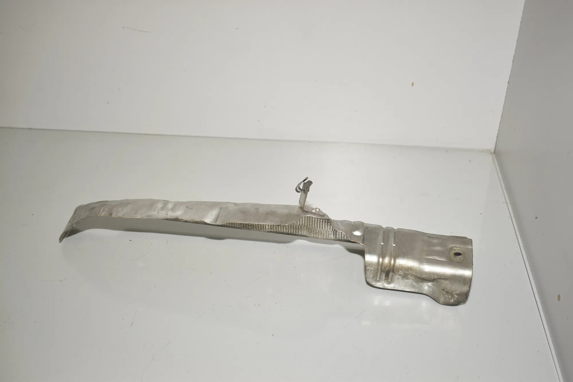 Heat Protection – OEM 8511809 · BMW 5 (F10) 530 d 2013 – 3