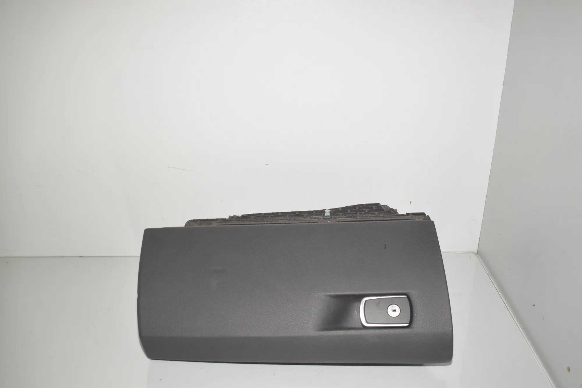 Glove Compartment – OEM 727584-10 · BMW 3 Touring (F31) 330 d xDrive 2013