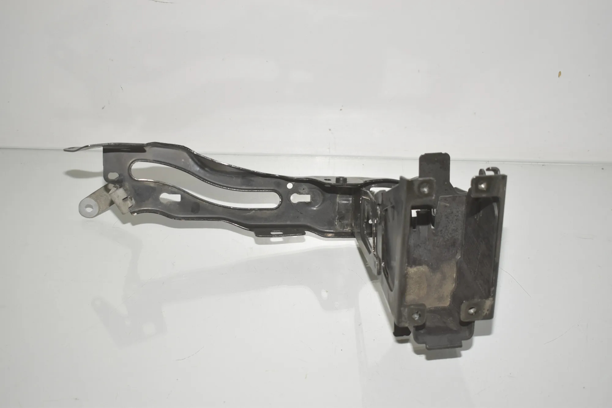 Left Headlight Bracket – OEM 7308803 · BMW 4 Gran Coupe (F36) 430 d xDrive 2014
