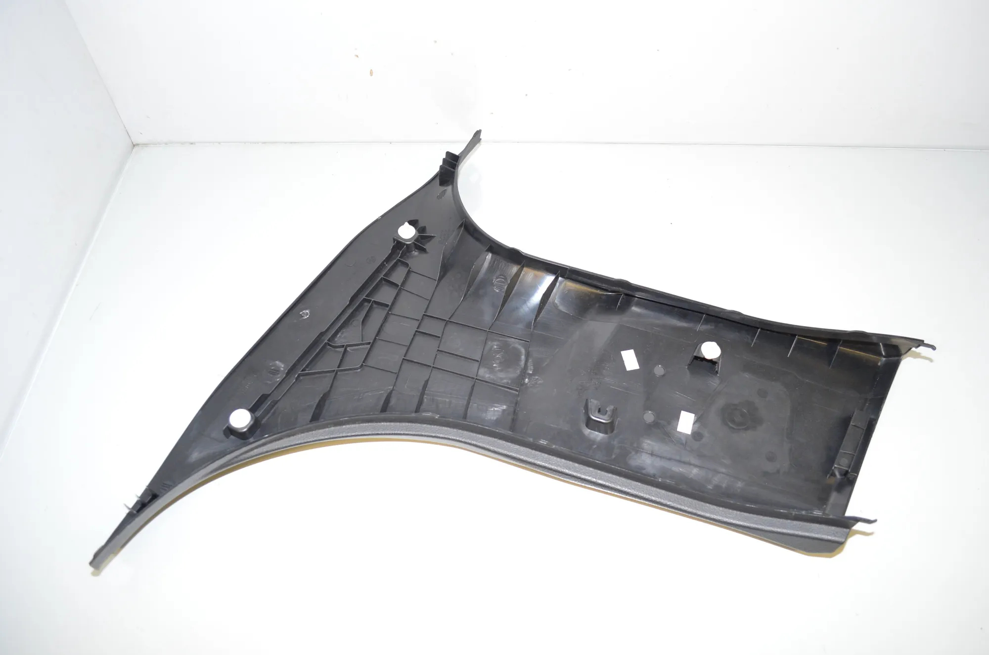 Right Side B Pillar Trim – OEM 7311218 · BMW 4 Gran Coupe (F36) 430 d xDrive 2014 – 4