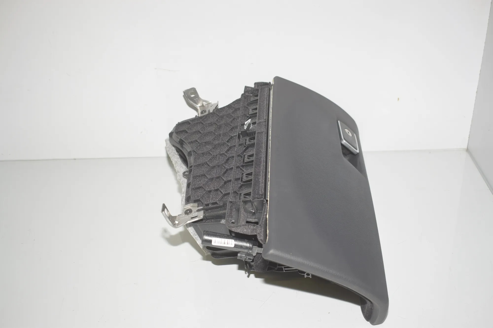 Glove Compartment – OEM 9239345 · BMW 4 Gran Coupe (F36) 430 d xDrive 2014 – 3