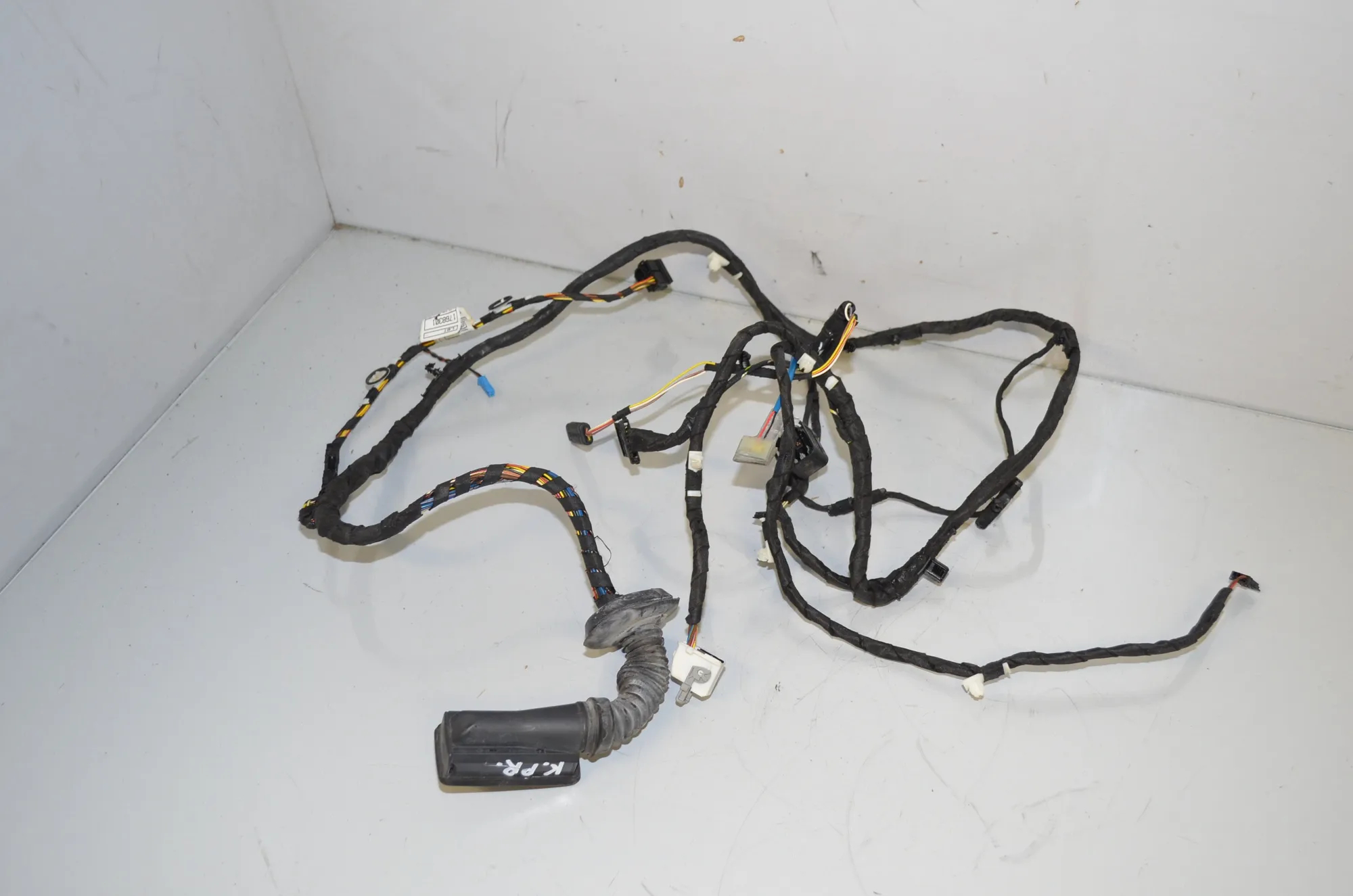 Front Left Door Wiring – OEM 9325881 · BMW 4 Gran Coupe (F36) 430 d xDrive 2014
