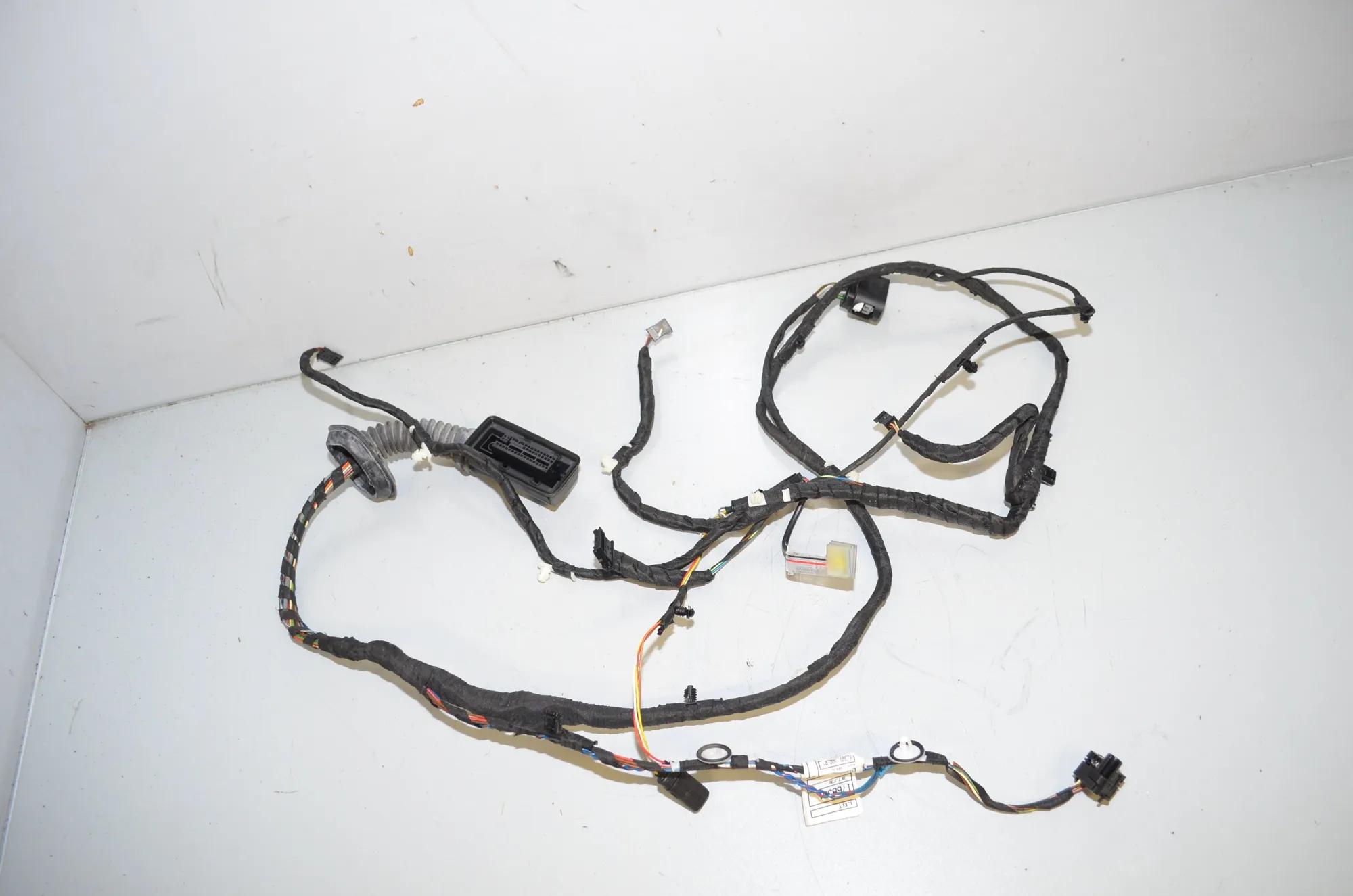 Front Right Door Wiring – OEM 9325900 · BMW 4 Gran Coupe (F36) 430 d xDrive 2014