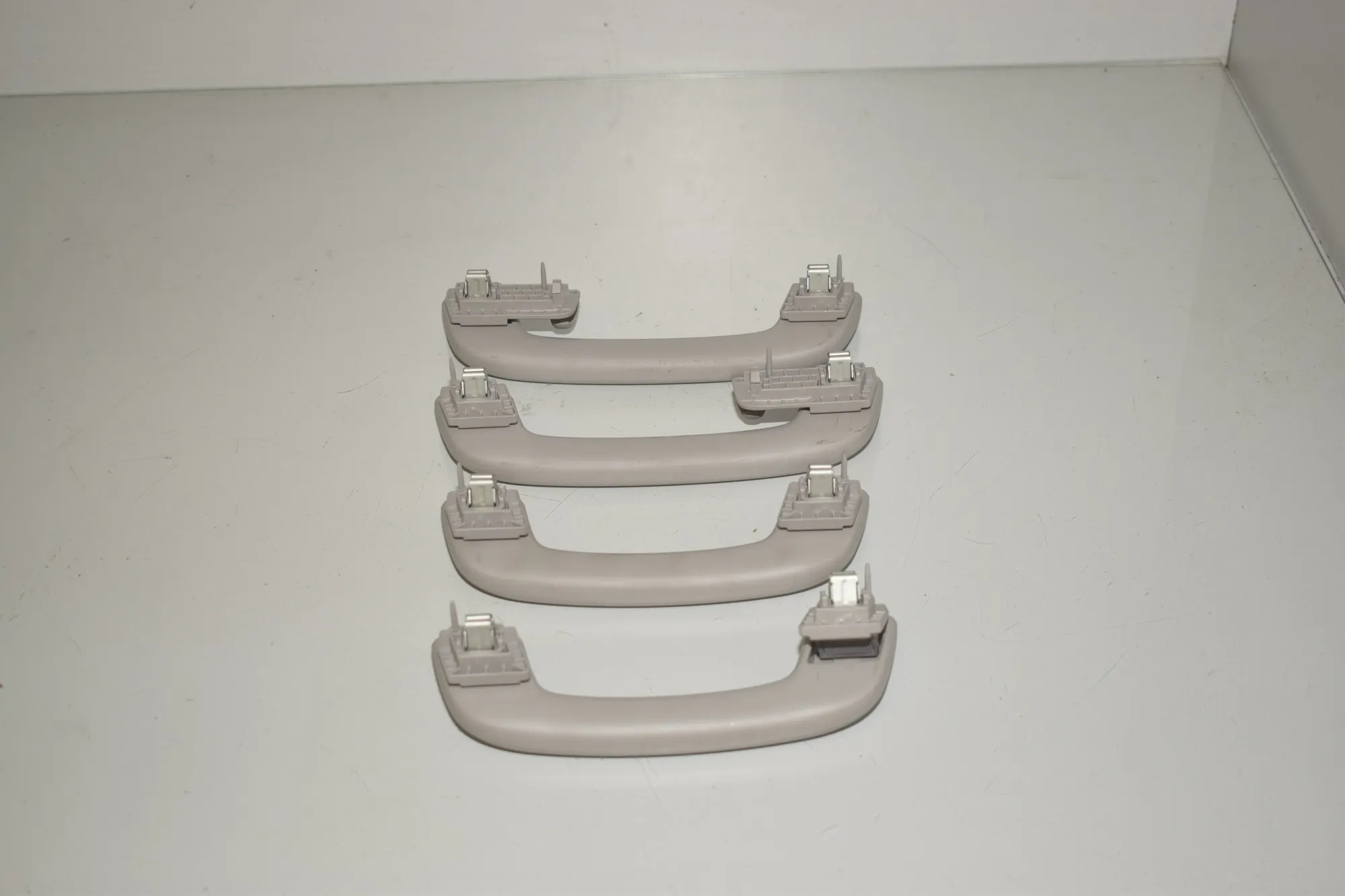 Interior Roof Handle Set – OEM 7495615 · BMW 1 (F40) (2019 - -) (F40) 118i 2022 – 4