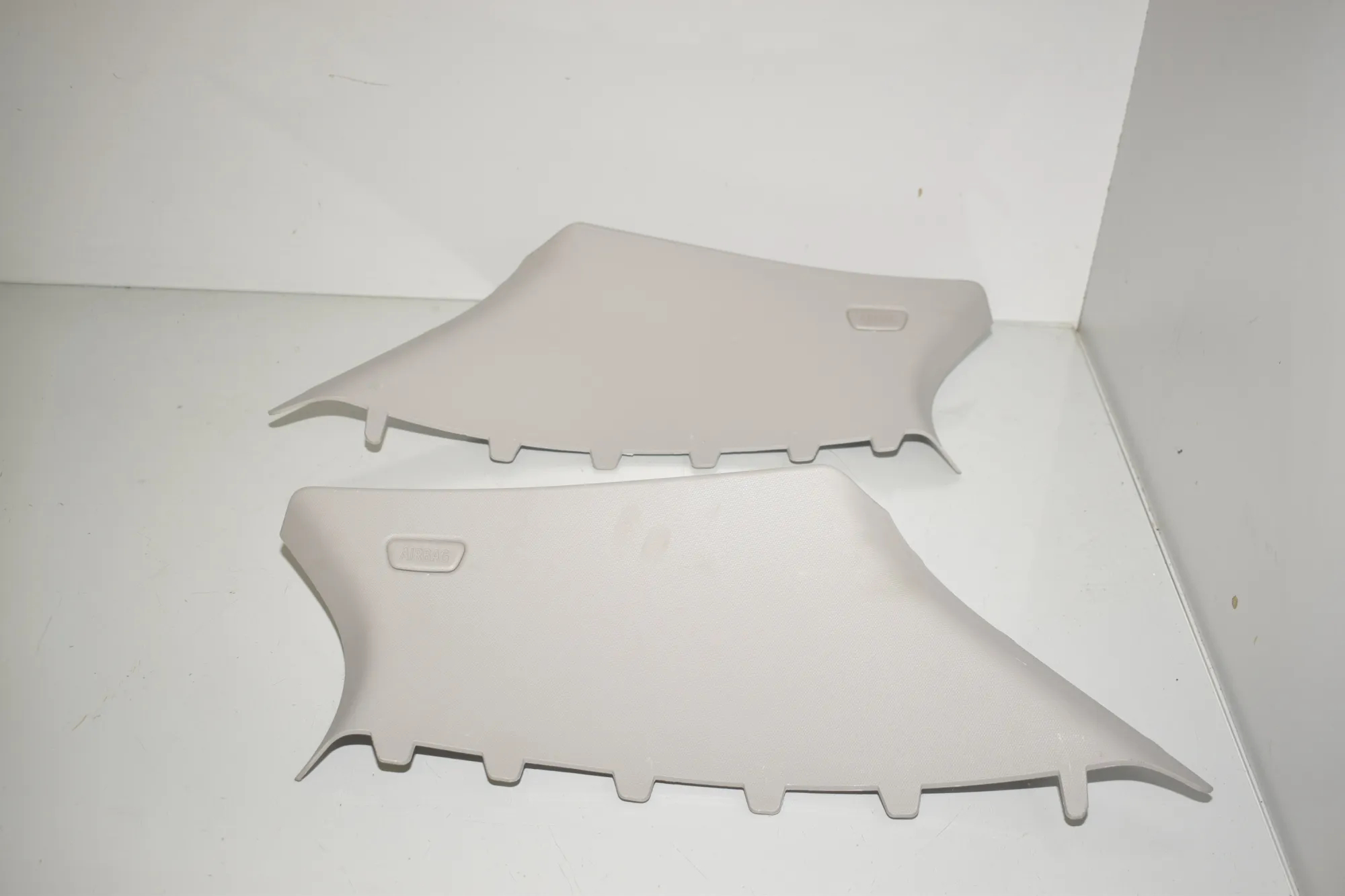 Right Side Pillar Trim – OEM 7444554 · BMW 1 (F40) (2019 - -) (F40) 118i 2022 – 3