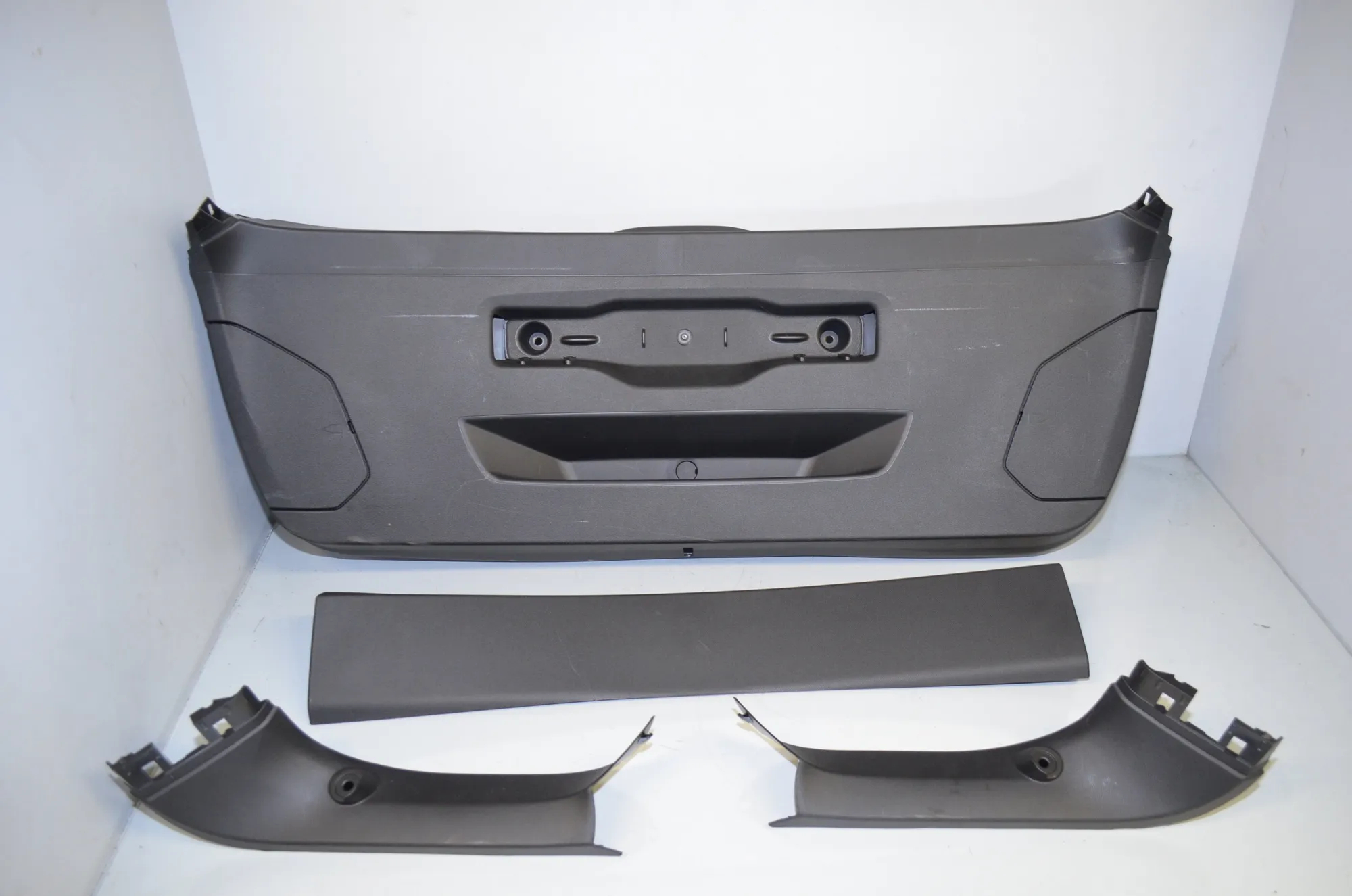Tailgate Bootlid Cover Trim – OEM 51497456056 · BMW 1 (F40) (2019 - -) (F40) 118i 2022