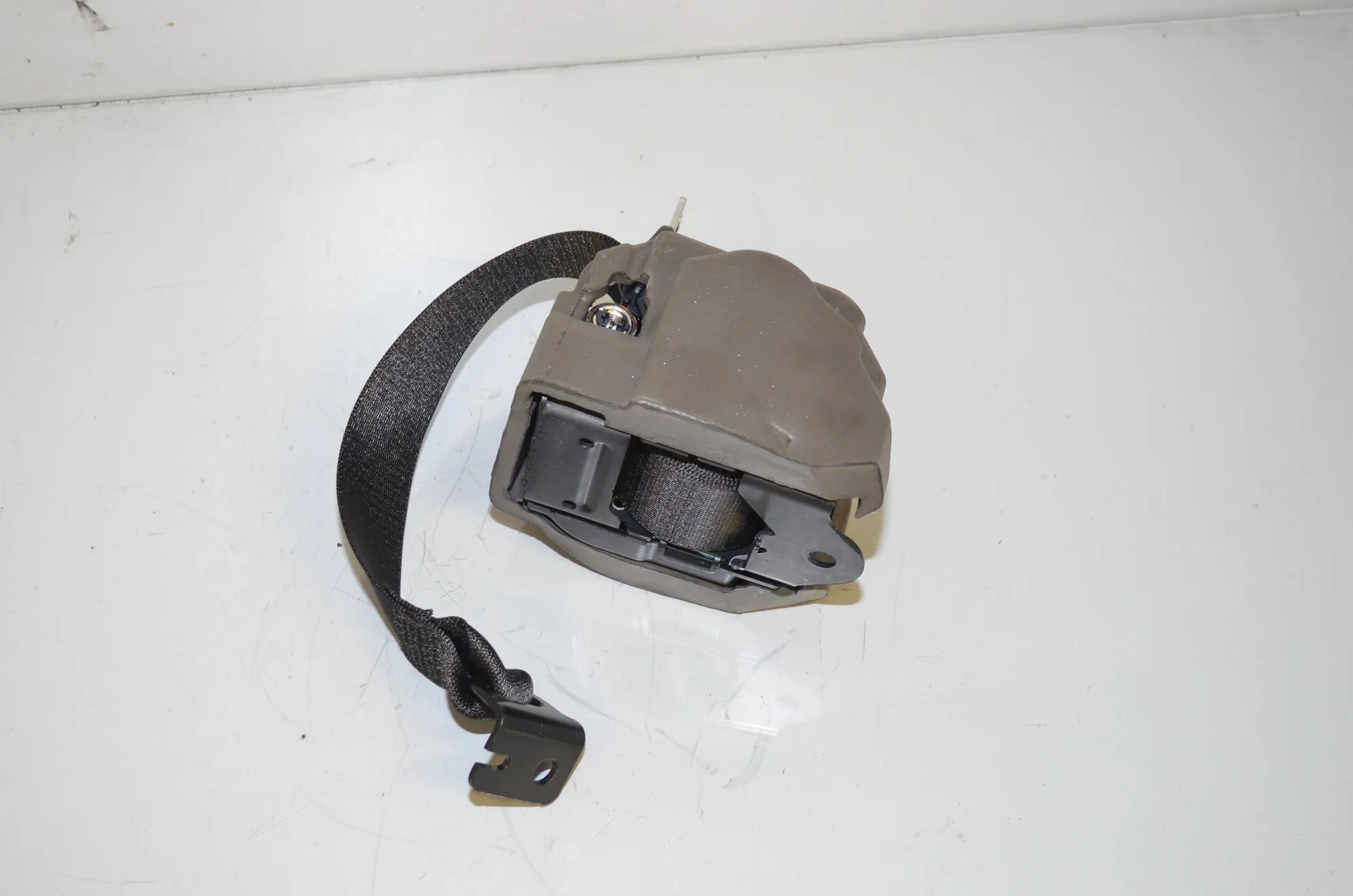 Rear Left Seatbelt – OEM 7456277 · BMW 1 (F40) (2019 - -) (F40) 118i 2022 – 3