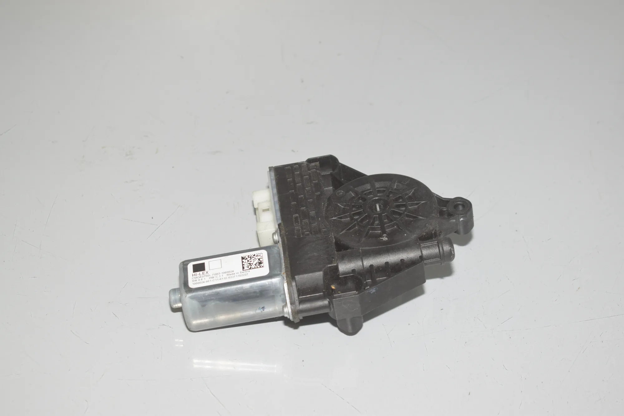 Front Left Door Window Regulator Motor – OEM 1060024 · BMW 1 (F40) (2019 - -) (F40) 118i 2022 – 2