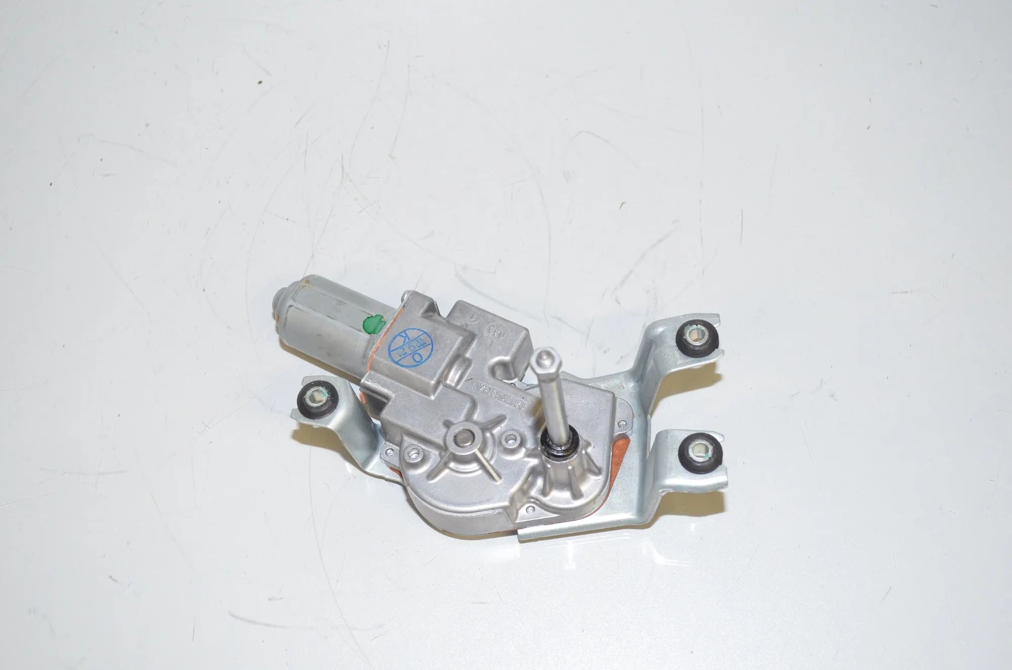 Tailgate Window Wiper Motor – OEM 8495516 · BMW 1 (F40) (2019 - -) (F40) 118i 2022 – 2
