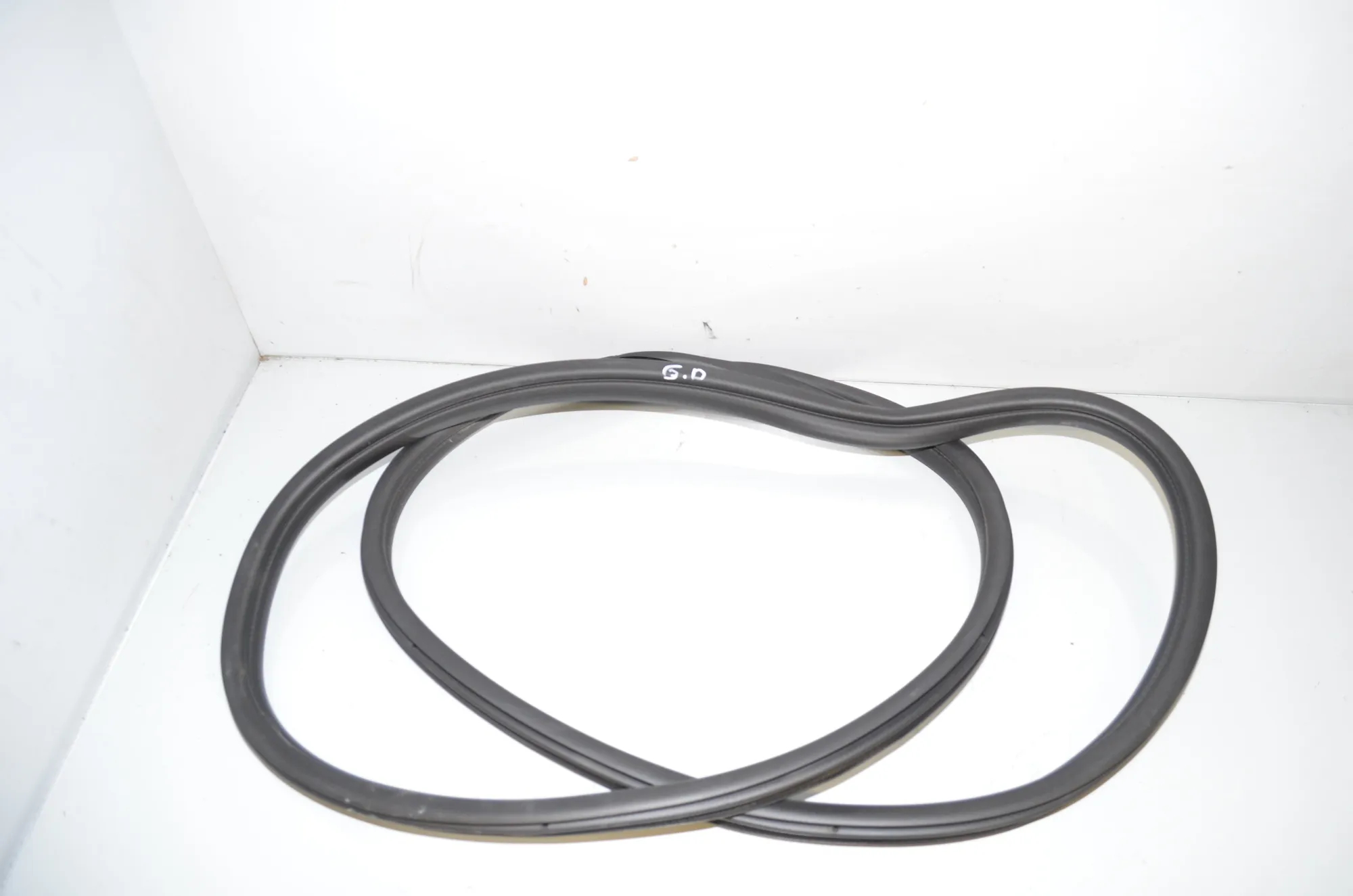 Front Right Door Seal Rubber – OEM 9880688 · BMW 1 (F40) (2019 - -) (F40) 118i 2022 – 4