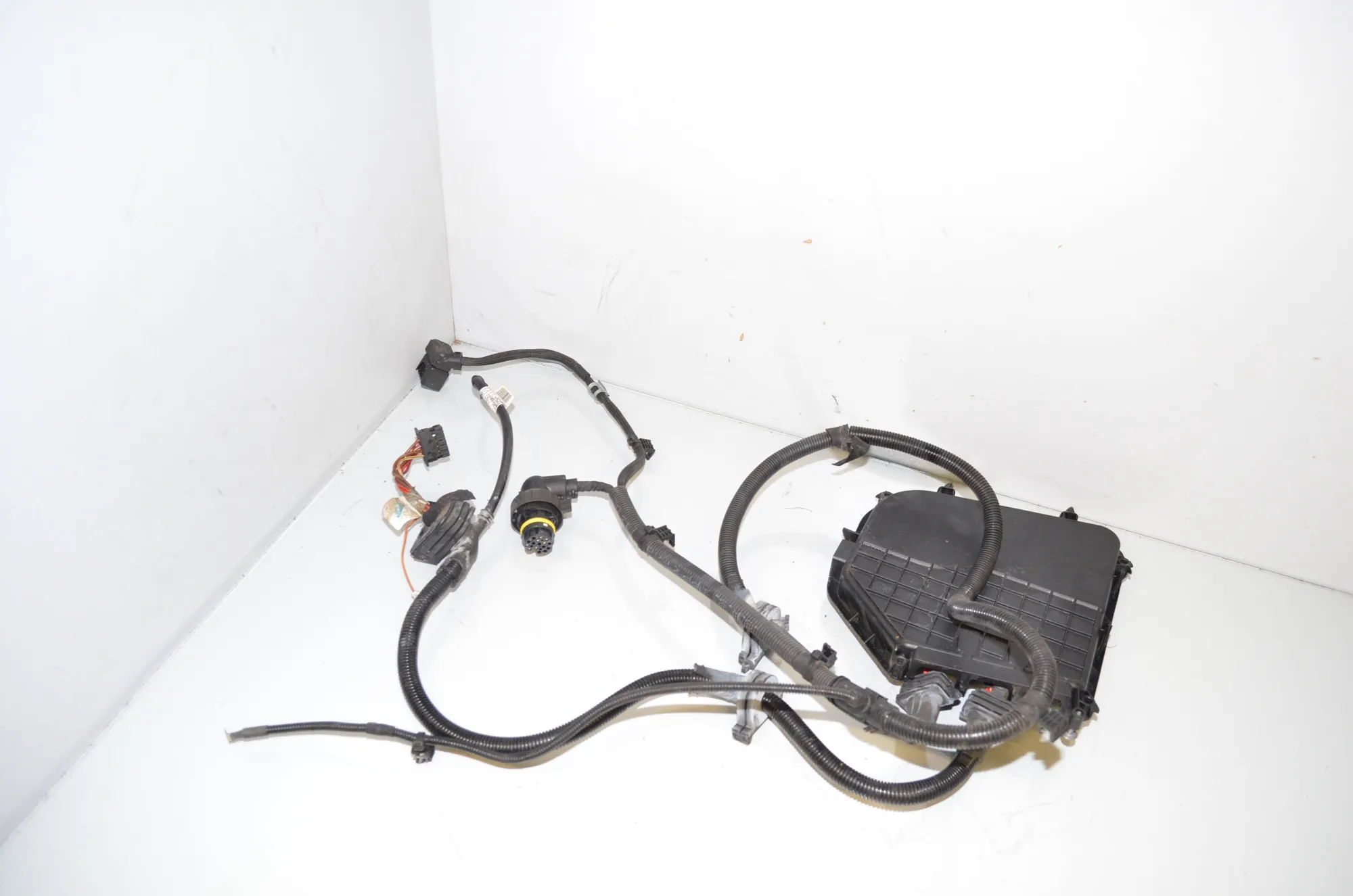Engine Cable Harness – OEM 8518829 · BMW 5 Touring (F11) M 550 d xDrive 2014 – 3