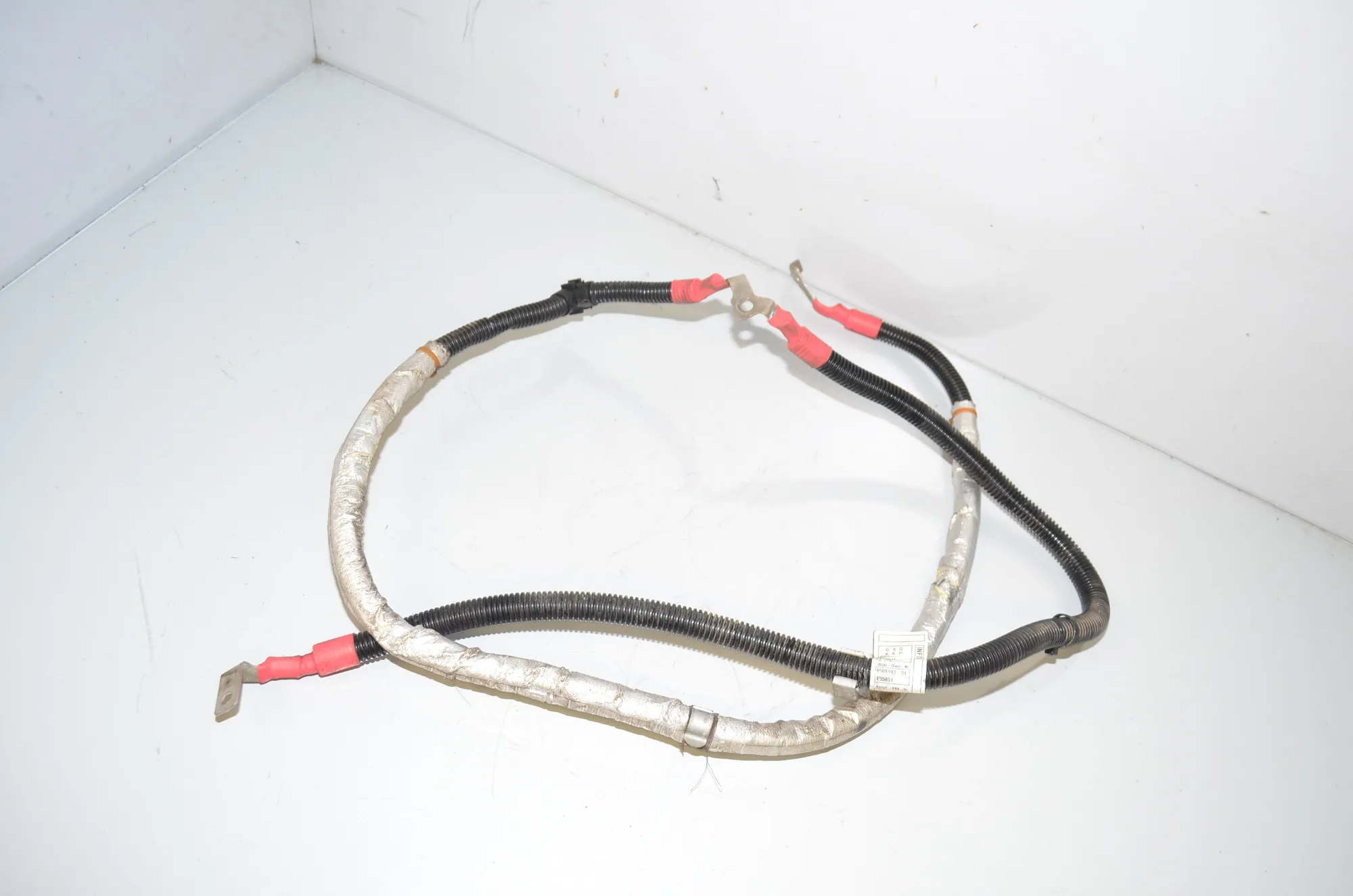 Positive Battery Cable – OEM 8508193 · BMW 5 Touring (F11) M 550 d xDrive 2014 – 4