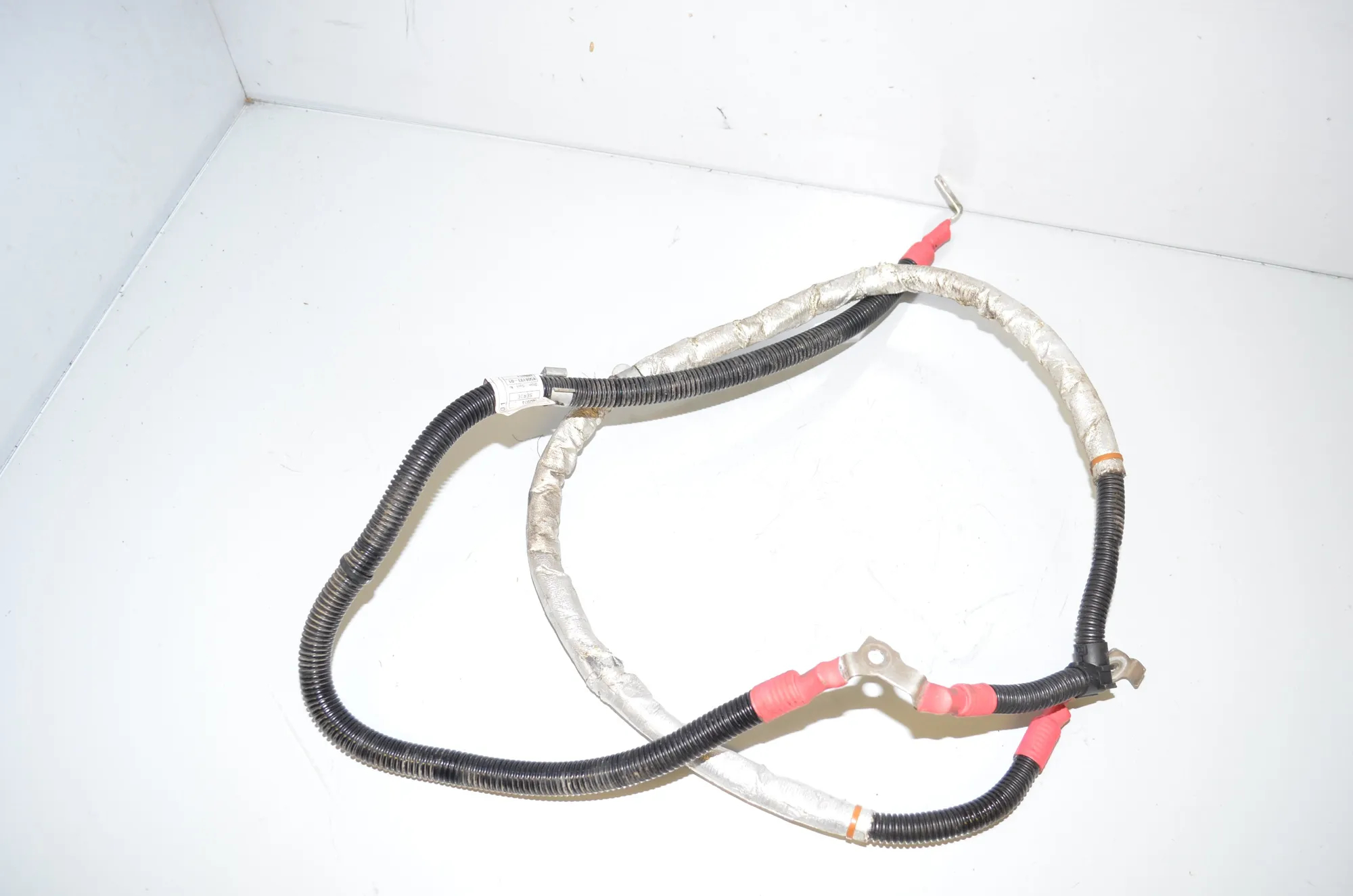 Positive Battery Cable – OEM 8508193 · BMW 5 Touring (F11) M 550 d xDrive 2014 – 3