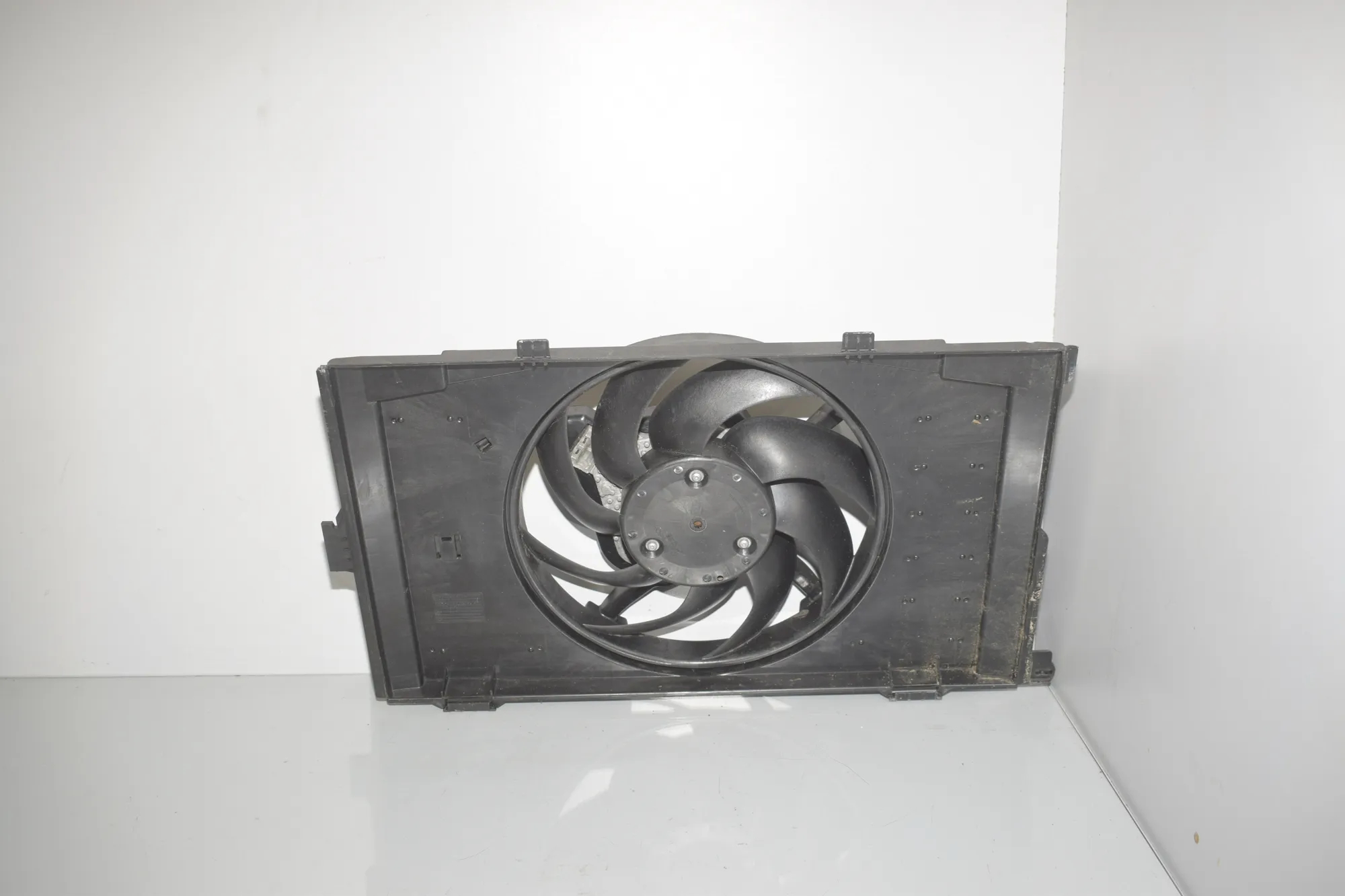 A/C Air Condition Fan – OEM 8642143 · BMW i3 (I01) Electric 2019