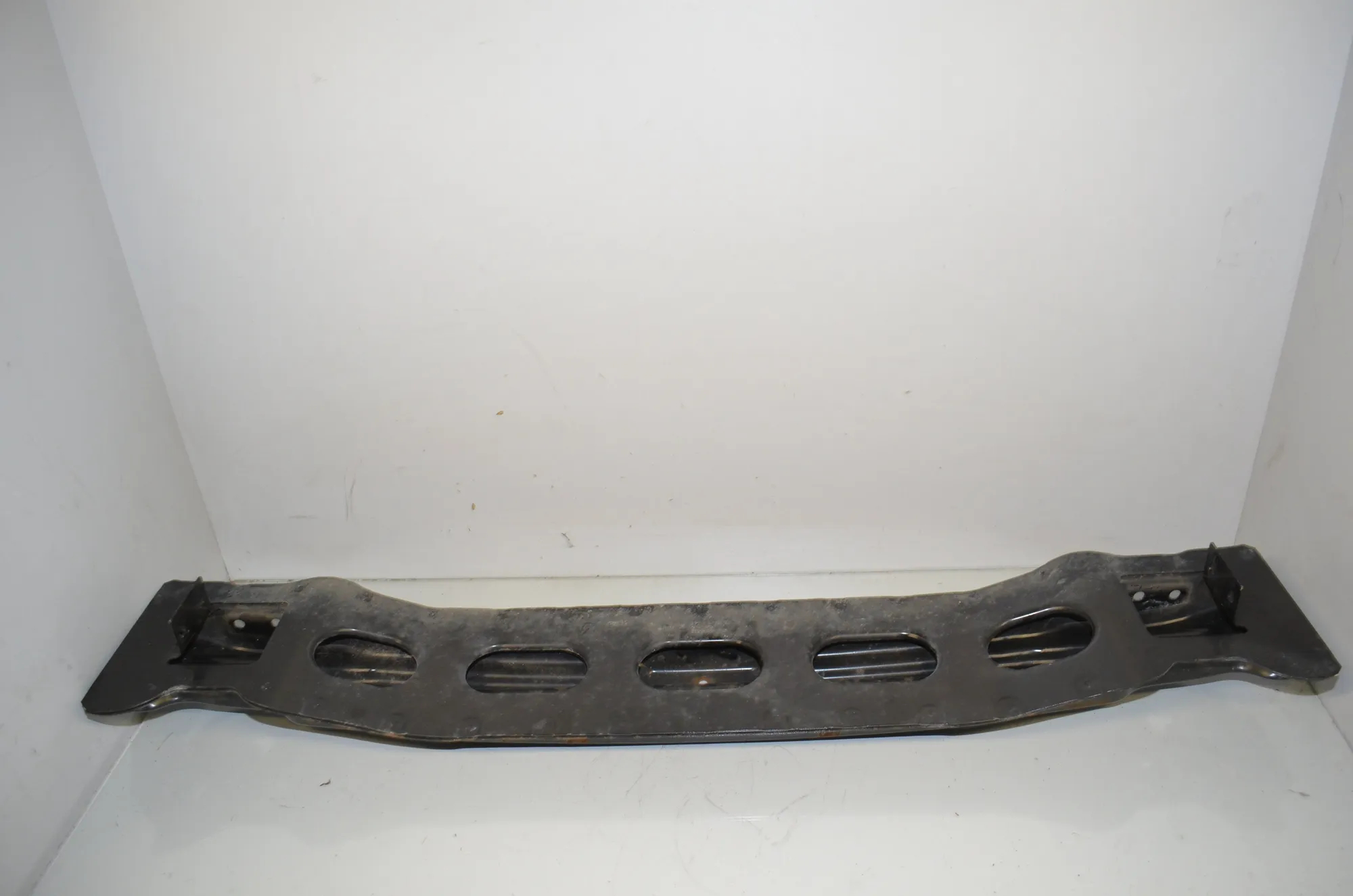 Front Reinforcement Crash Bar – OEM 7296780 · BMW i3 (I01) Electric 2019 – 3