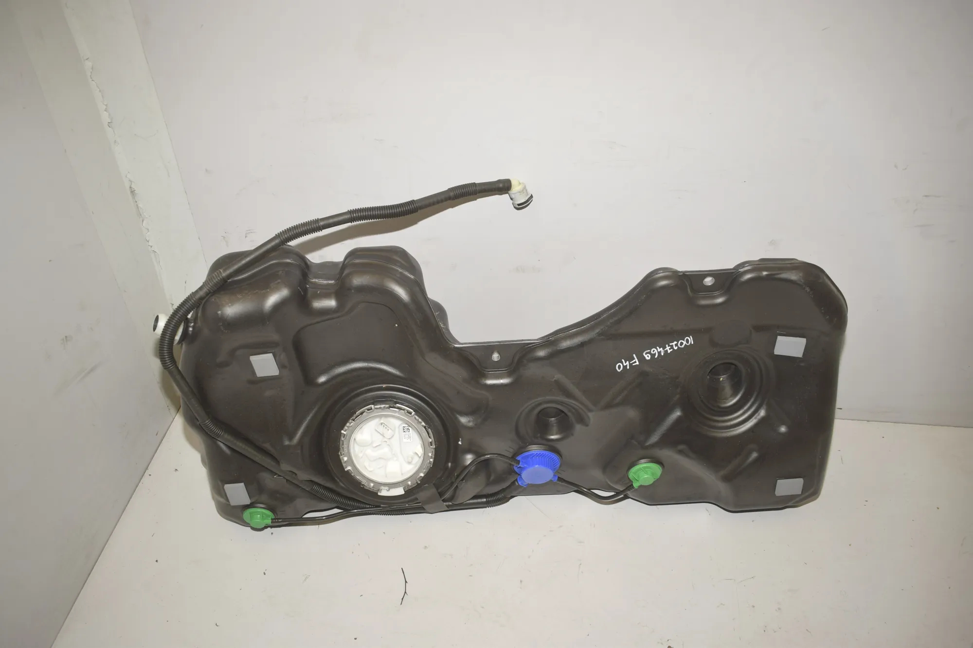 Fuel Tank – OEM 7460936 · BMW 1 (F40) (2019 - -) (F40) 118i 2022 – 3