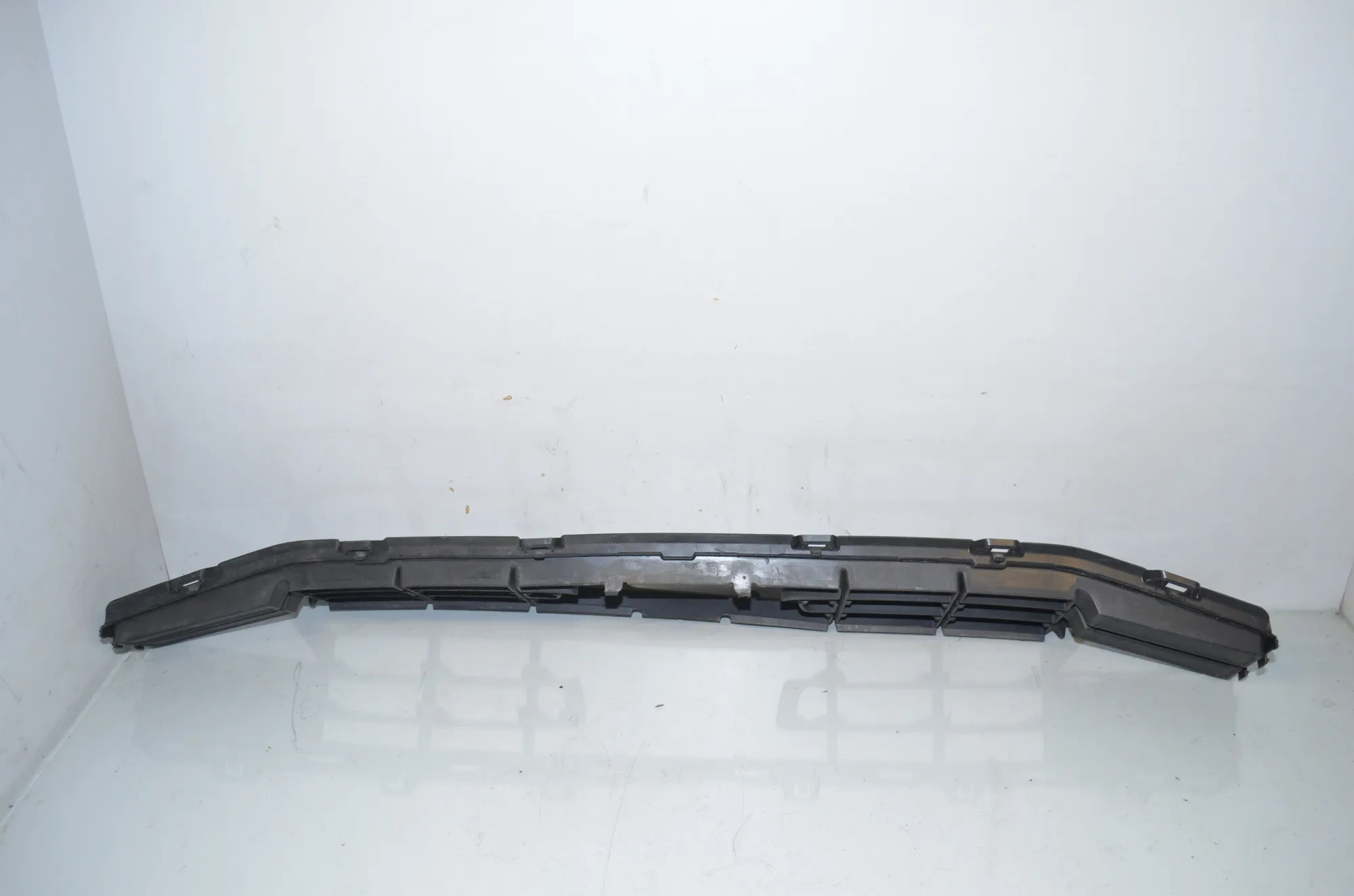 Front Bumper Lower Grill – OEM 7477772 · BMW 1 (F40) (2019 - -) (F40) 118i 2022 – 4