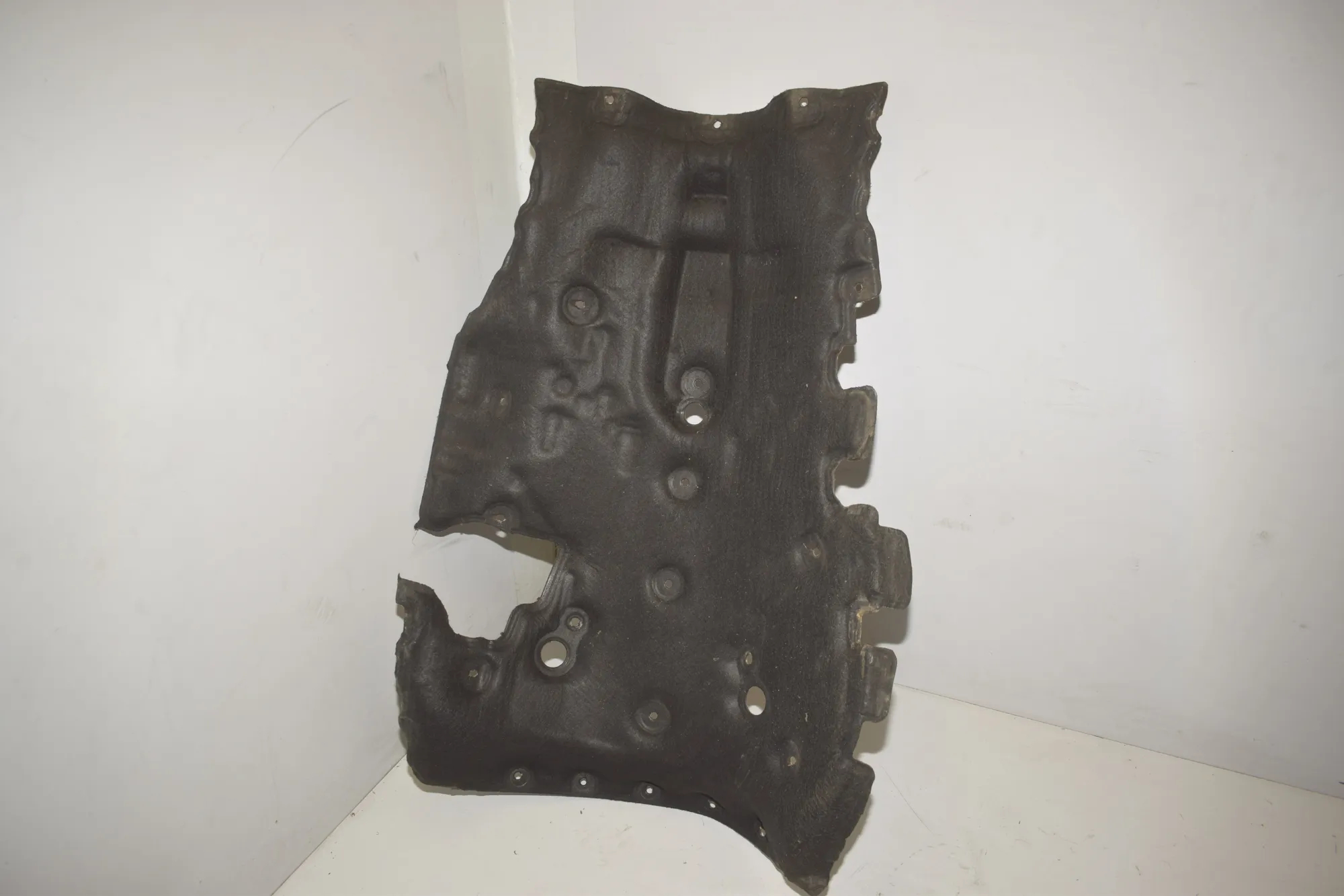 Gearbox Cover – OEM 9139214 · BMW 5 Touring (F11) 530 d xDrive 2011 – 4