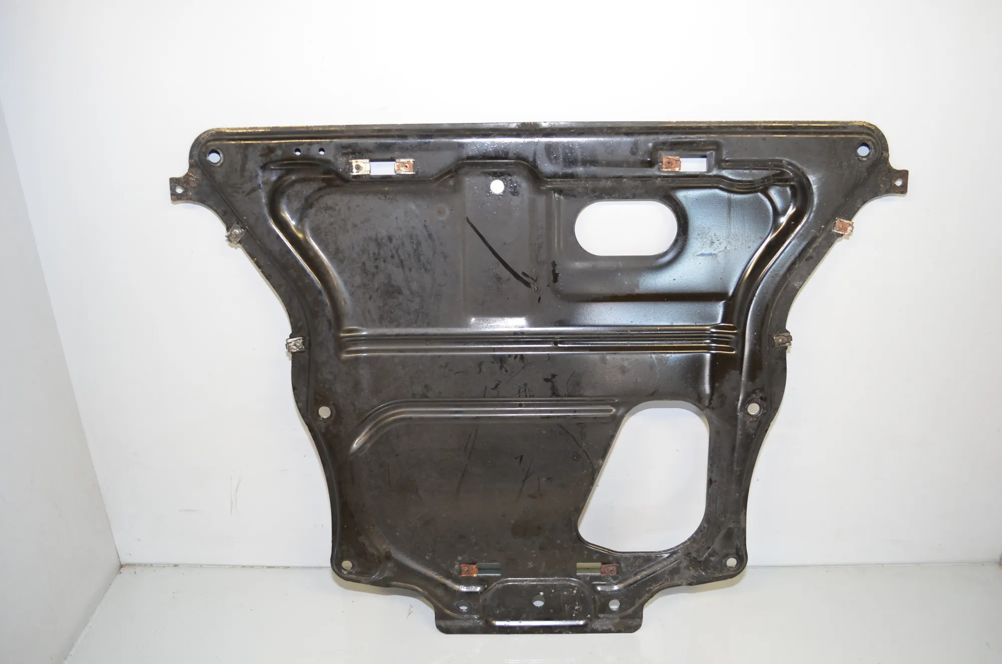 Engine Cover – OEM 6863798 · BMW 3 Touring (F31) 330 d xDrive 2013 – 2