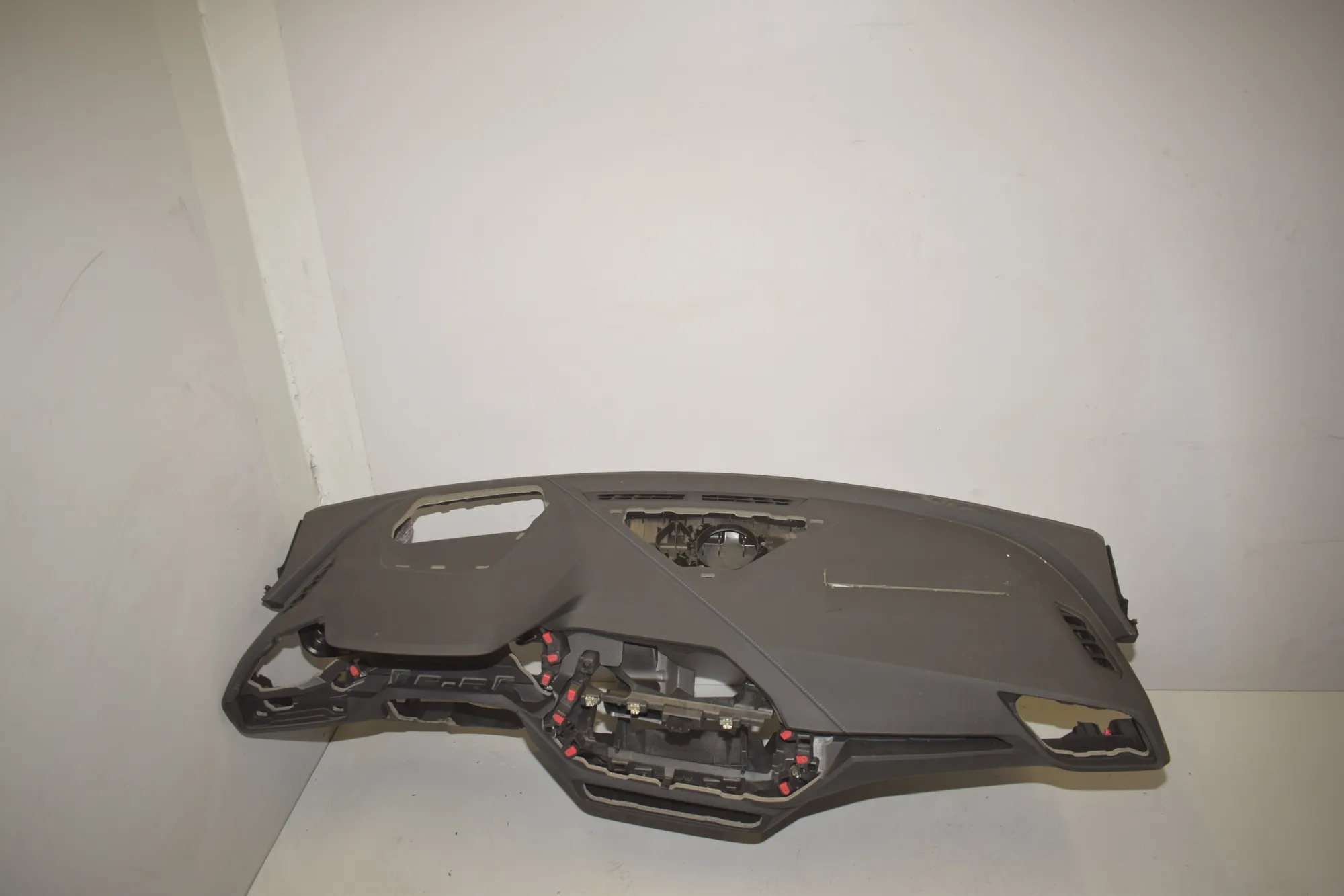 Dashboard – OEM 7939943 · BMW 1 (F40) BMW 1 (F40) (F40) 118 d 2020 – 3