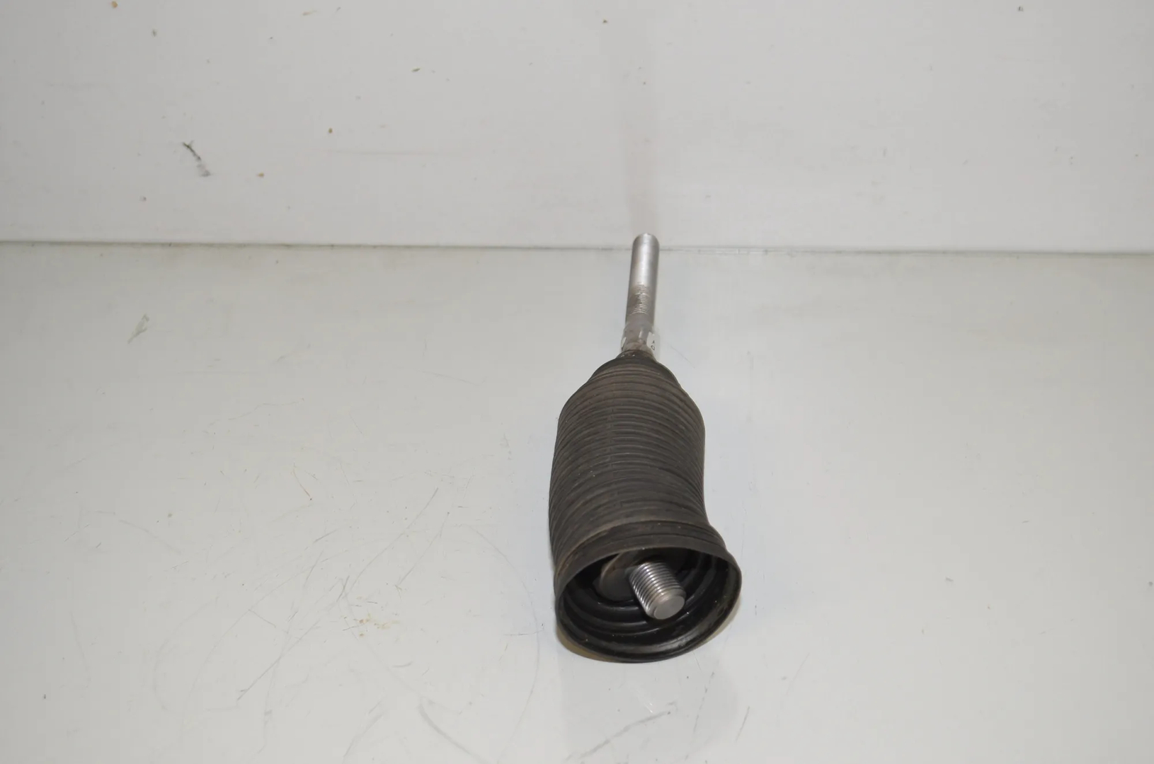 Right Side Steering Tie Rod · BMW 5 5 (F10) (2009 - 2016) 530 d (2010 - 2011, 3.0 L, 180 kW) 2010 – 4
