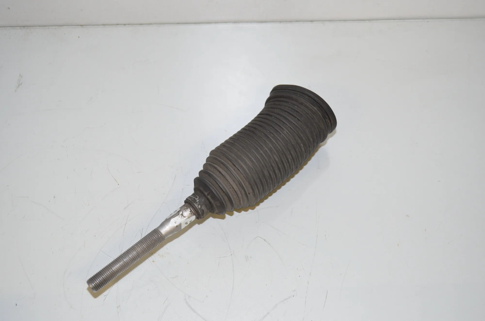 Right Side Steering Tie Rod · BMW 5 5 (F10) (2009 - 2016) 530 d (2010 - 2011, 3.0 L, 180 kW) 2010 – 2