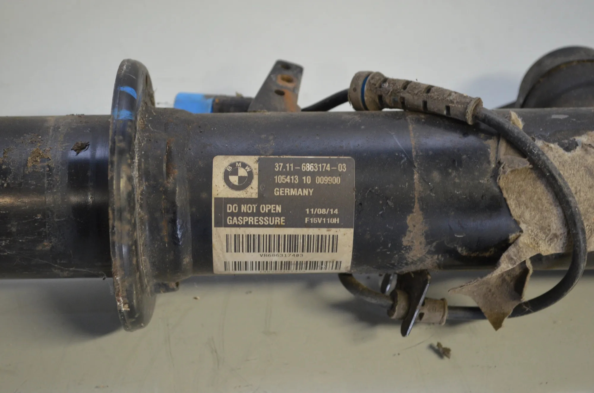 Front Right Shock Absorber – OEM 6863174 · BMW X5 (F15, F85) BMW X5 (F15, F85) M 50 d 2015 – 5