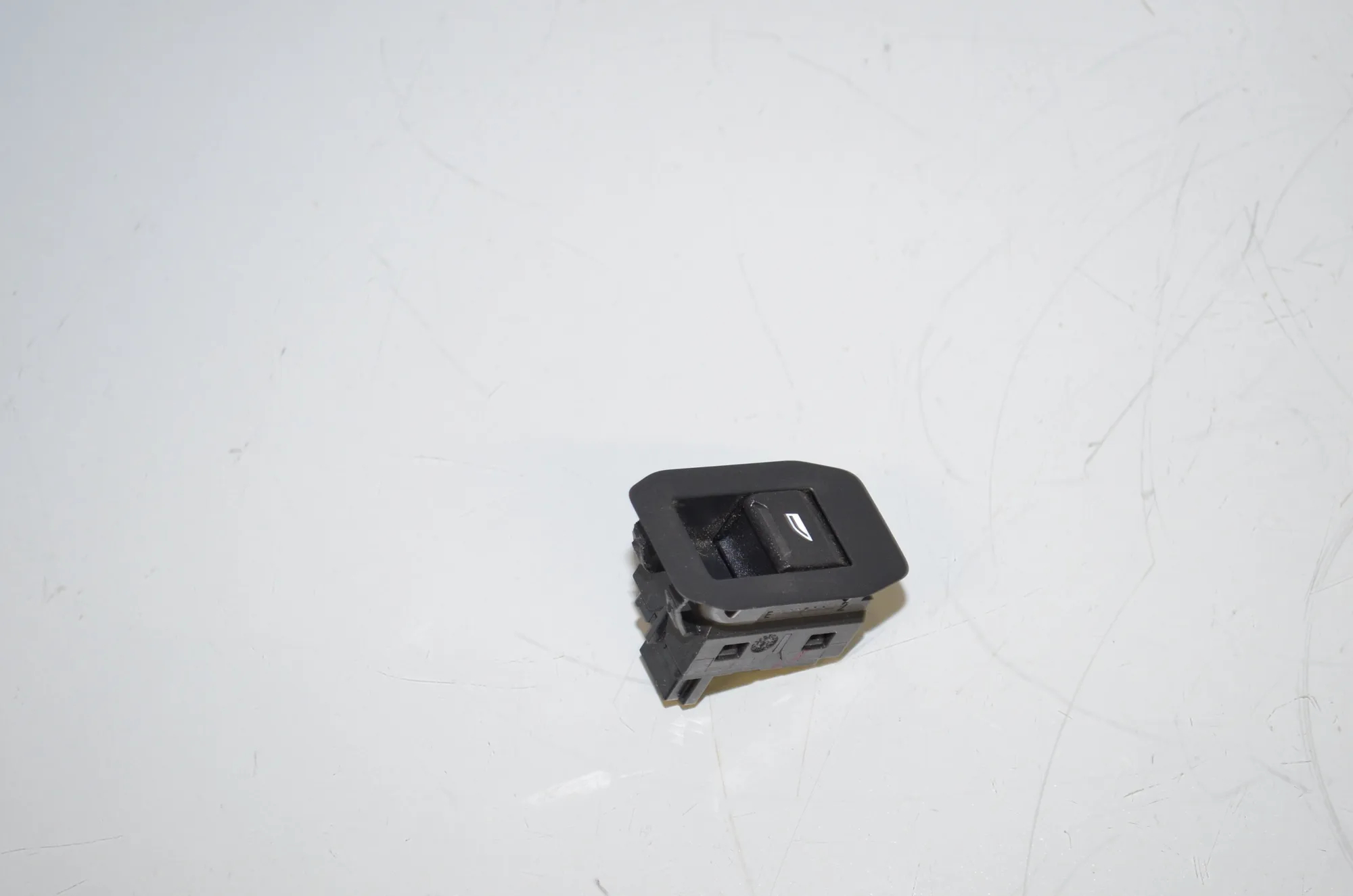 Switches – OEM 5A2BCB5 · BMW iX (I20) (2021 - -) xDrive 40 2021 – 3