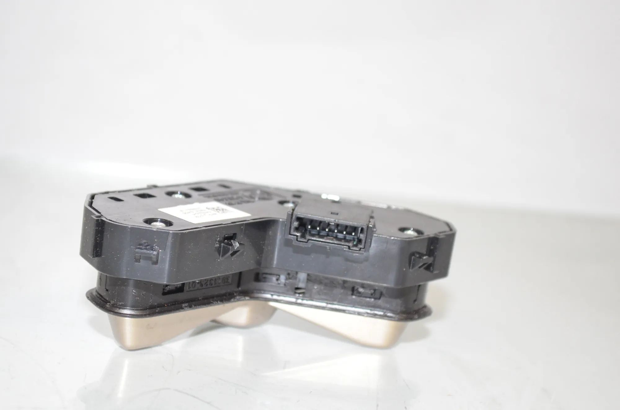 Switches – OEM 5A32ED4 · BMW iX (I20) (2021 - -) xDrive 40 2021 – 4