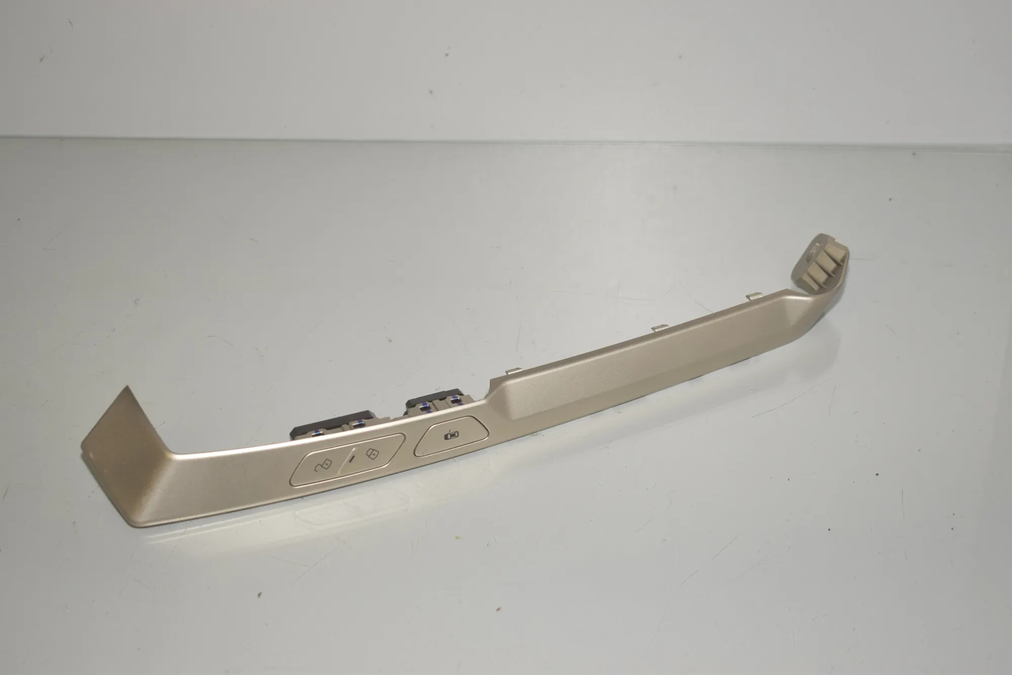 Other Trim Parts – OEM 5A21BC8 · BMW iX (I20) (2021 - -) xDrive 40 2021 – 4