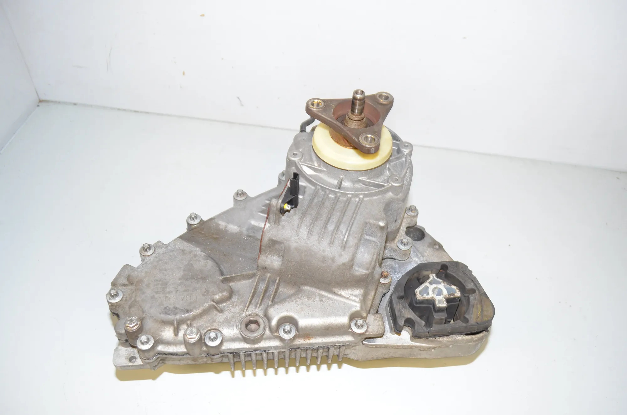 Transfer Box – OEM 7599887 · BMW X6 (E71, E72) xDrive 50 i 2008