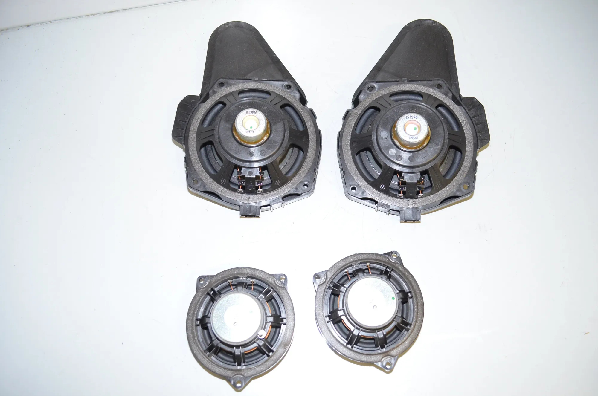 Front Left Door Speaker – OEM 8715684 · BMW i3 (I01) Electric 2019 – 4