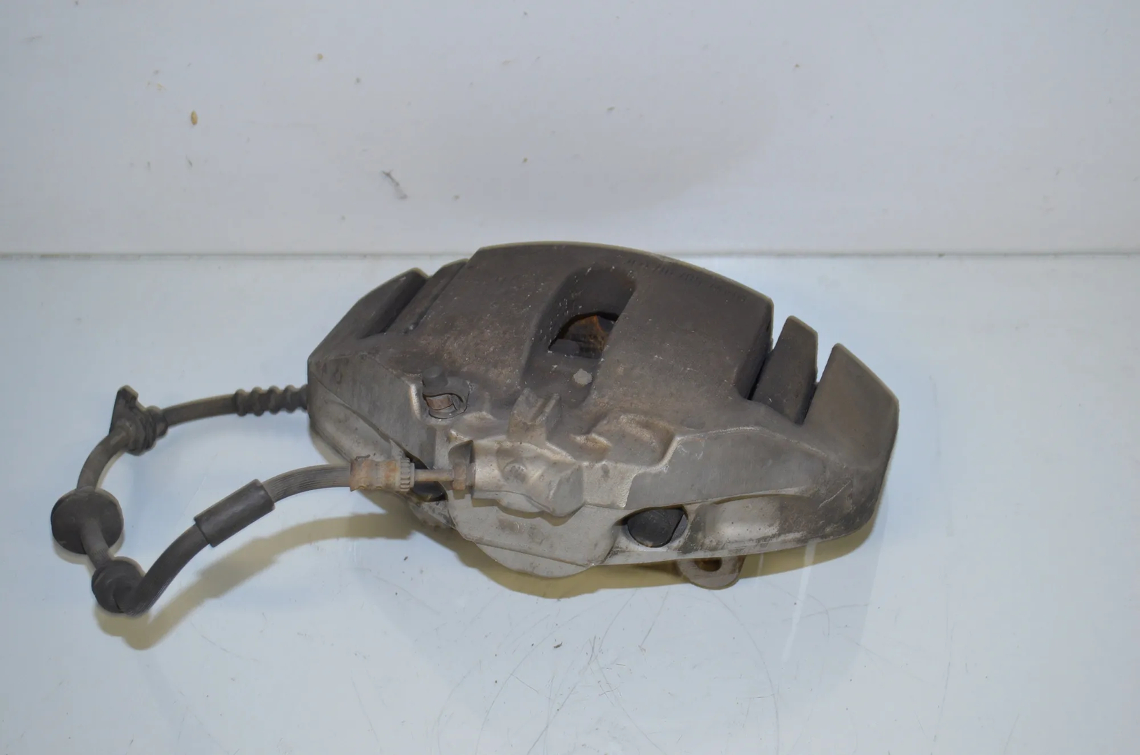 Front Right Brake Caliper – OEM 6792690 · BMW 5 Touring (F11) 530 d xDrive 2011 – 2