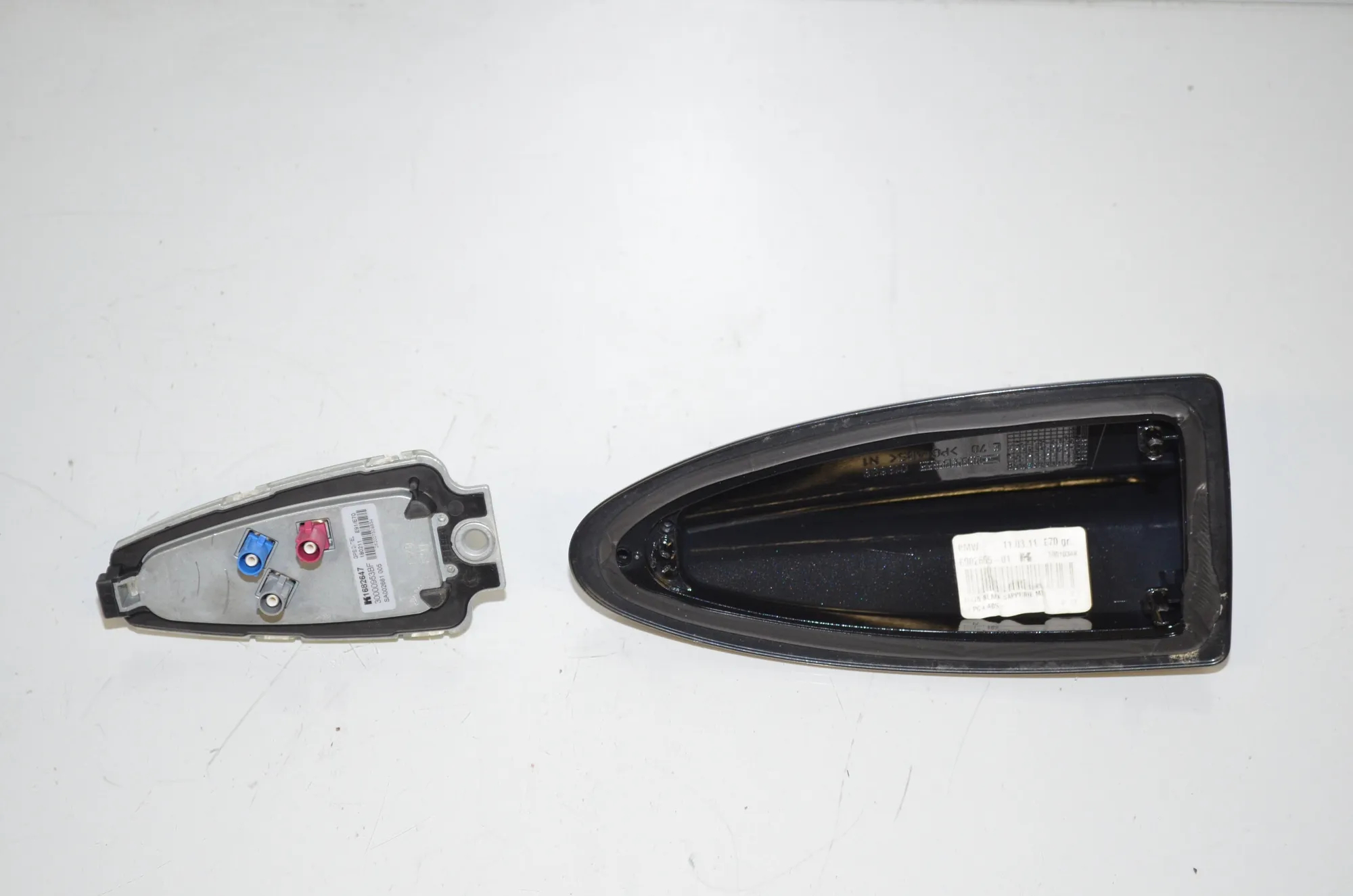 Antenna – OEM 6982665 · BMW 5 Touring (F11) 530 d xDrive 2011 – 3