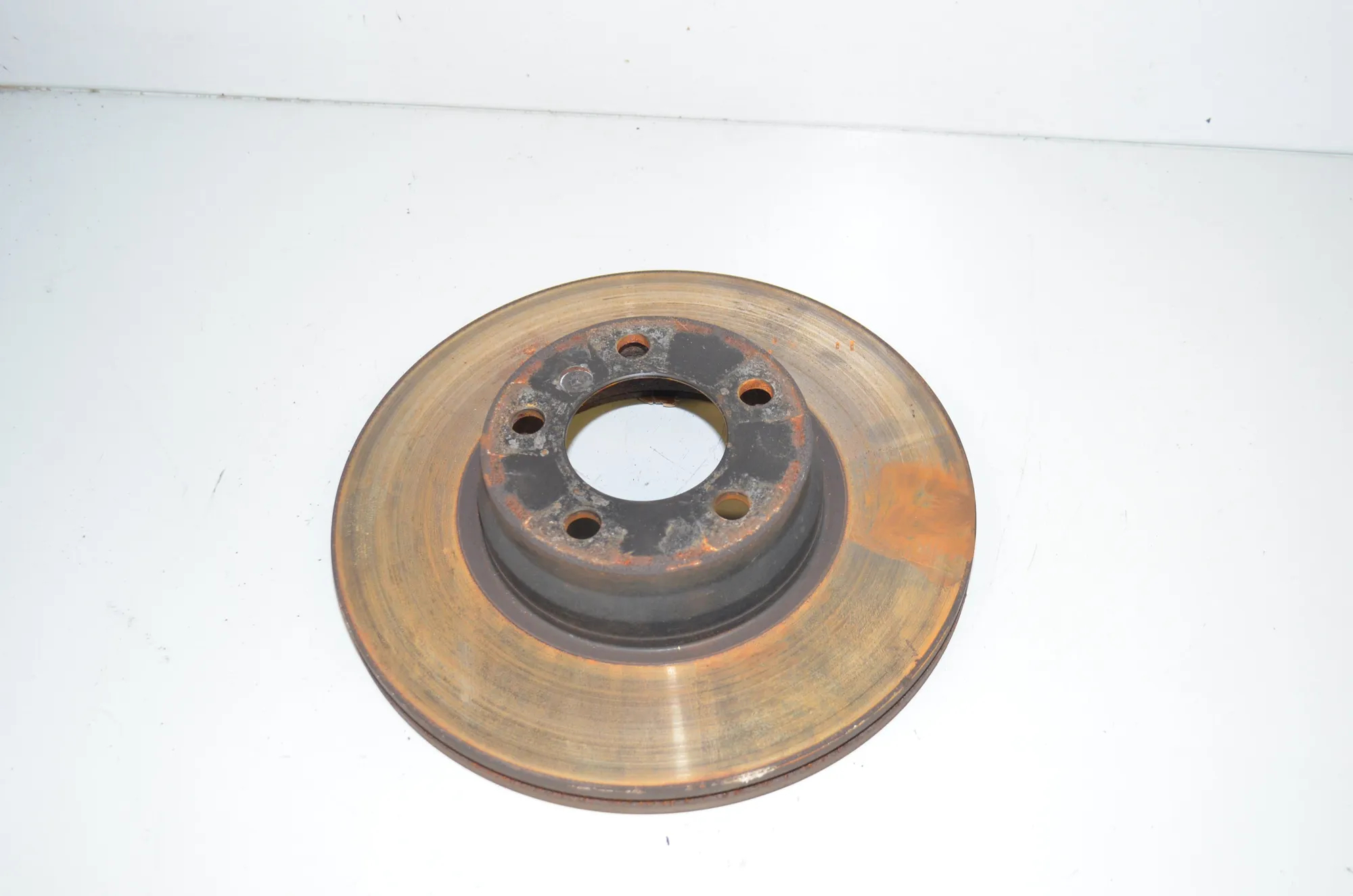 Front Right Brake Disc – OEM 6792221 · BMW 3 Touring (F31) 330 d xDrive 2013 – 3