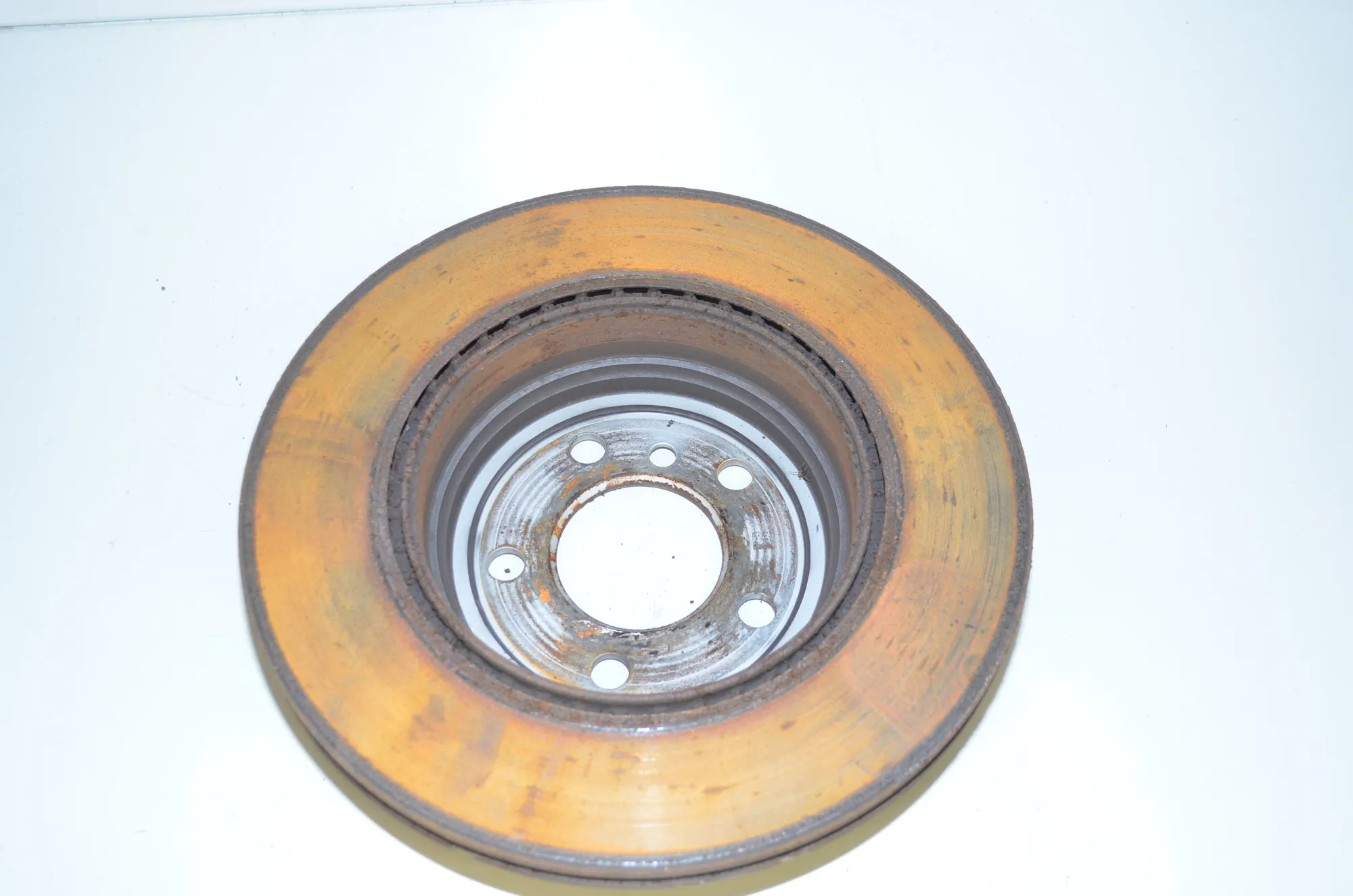Rear Right Brake Disc – OEM 6864899 · BMW 3 Touring (F31) 330 d xDrive 2013 – 3