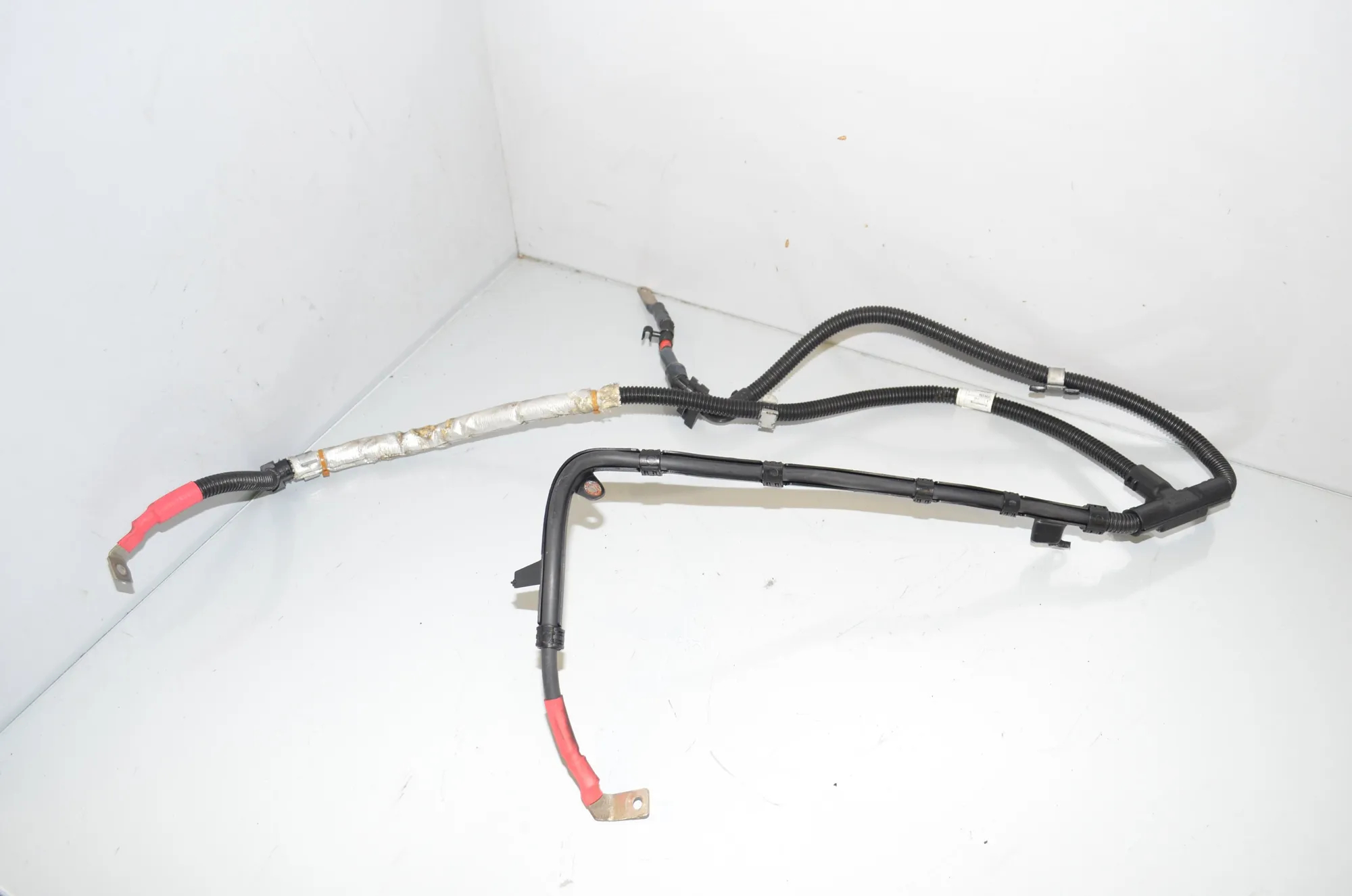 Positive Battery Cable – OEM 8577241 · BMW 4 Gran Coupe (F36) 430 d xDrive 2014 – 3