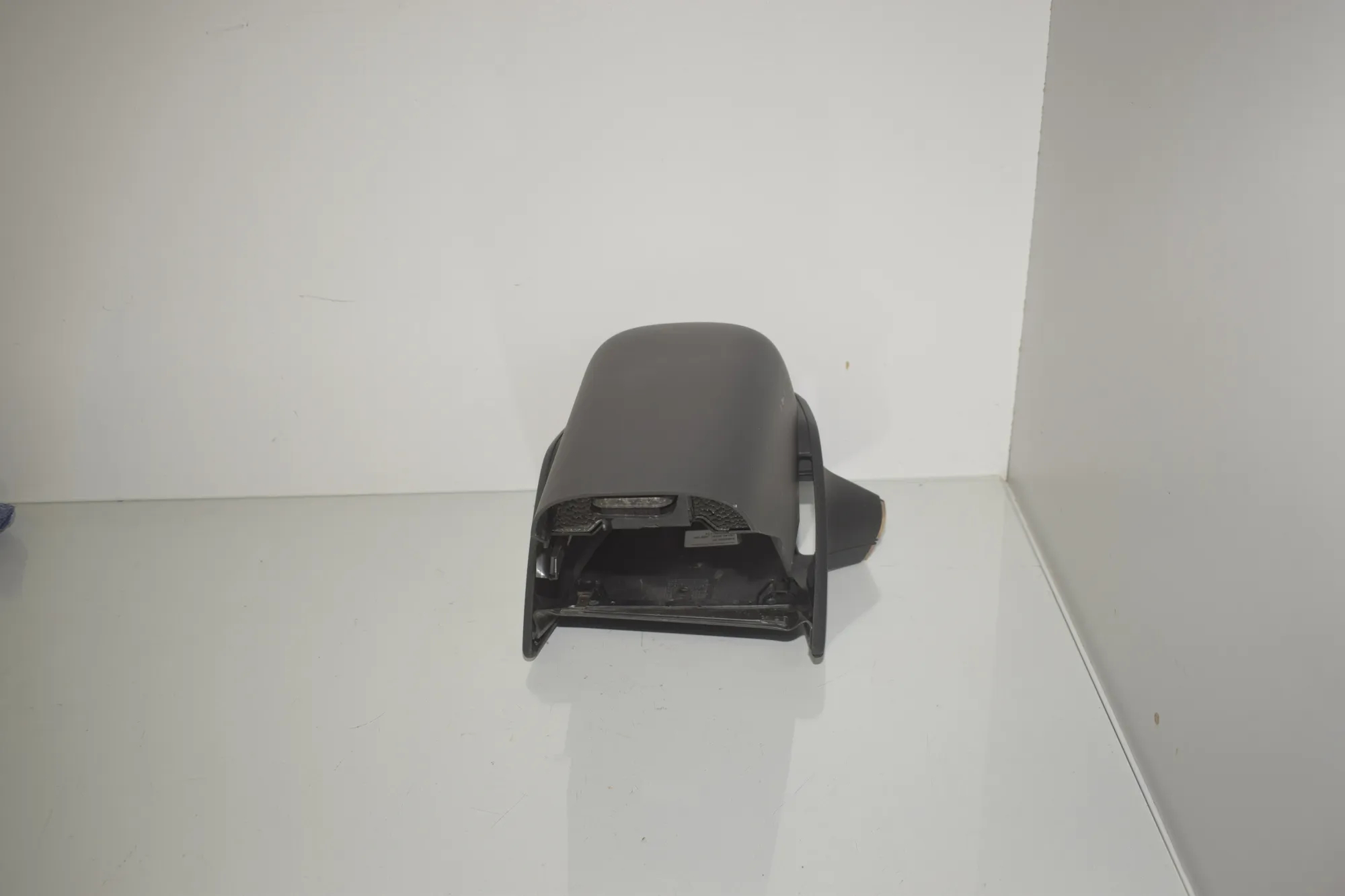Steering Mechanism Trim – OEM 9285065 · BMW i3 (I01) Electric 2019 – 3