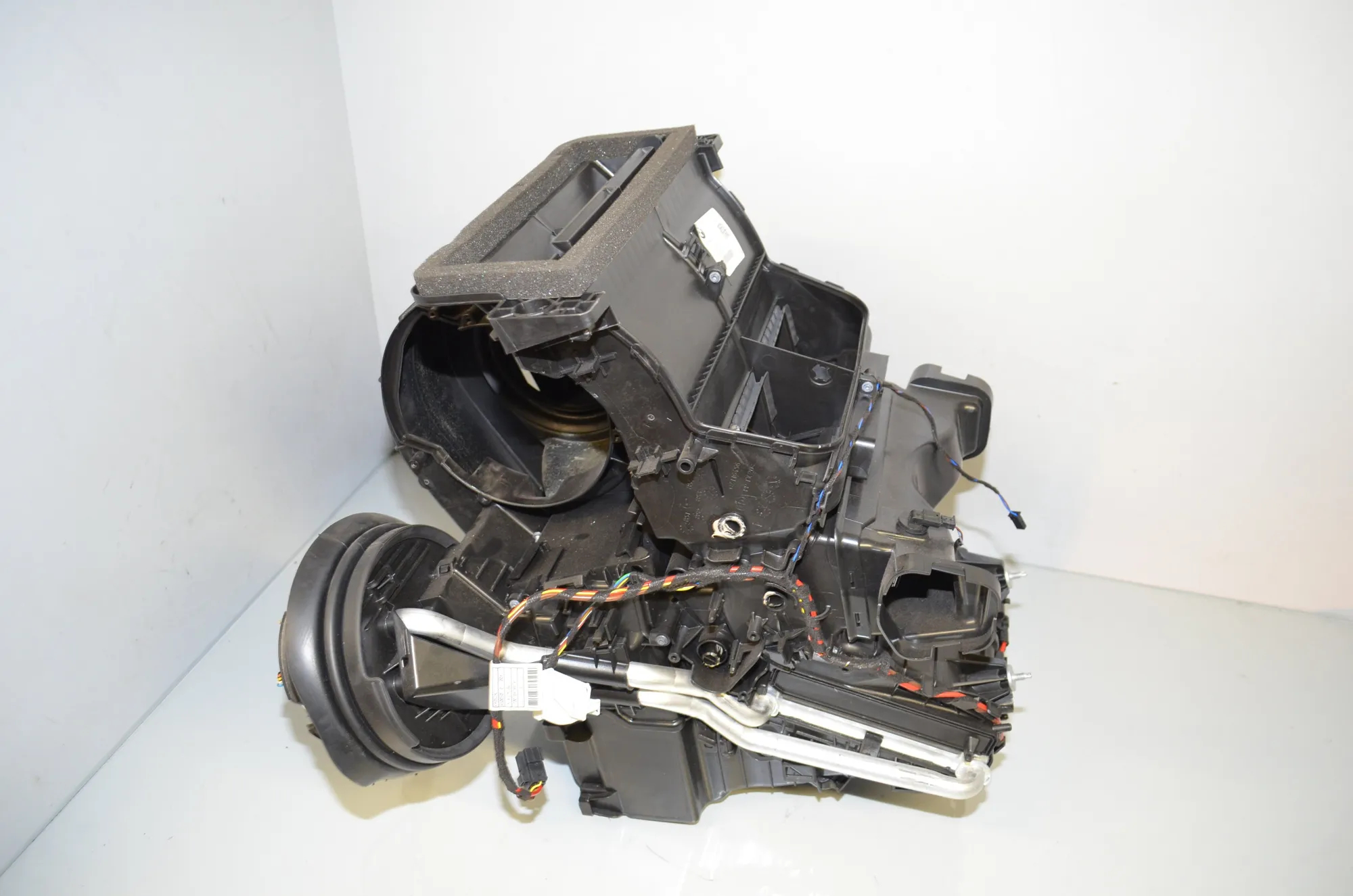 Interior Heater – OEM 9383125 · BMW i3 (I01) Electric 2019 – 4