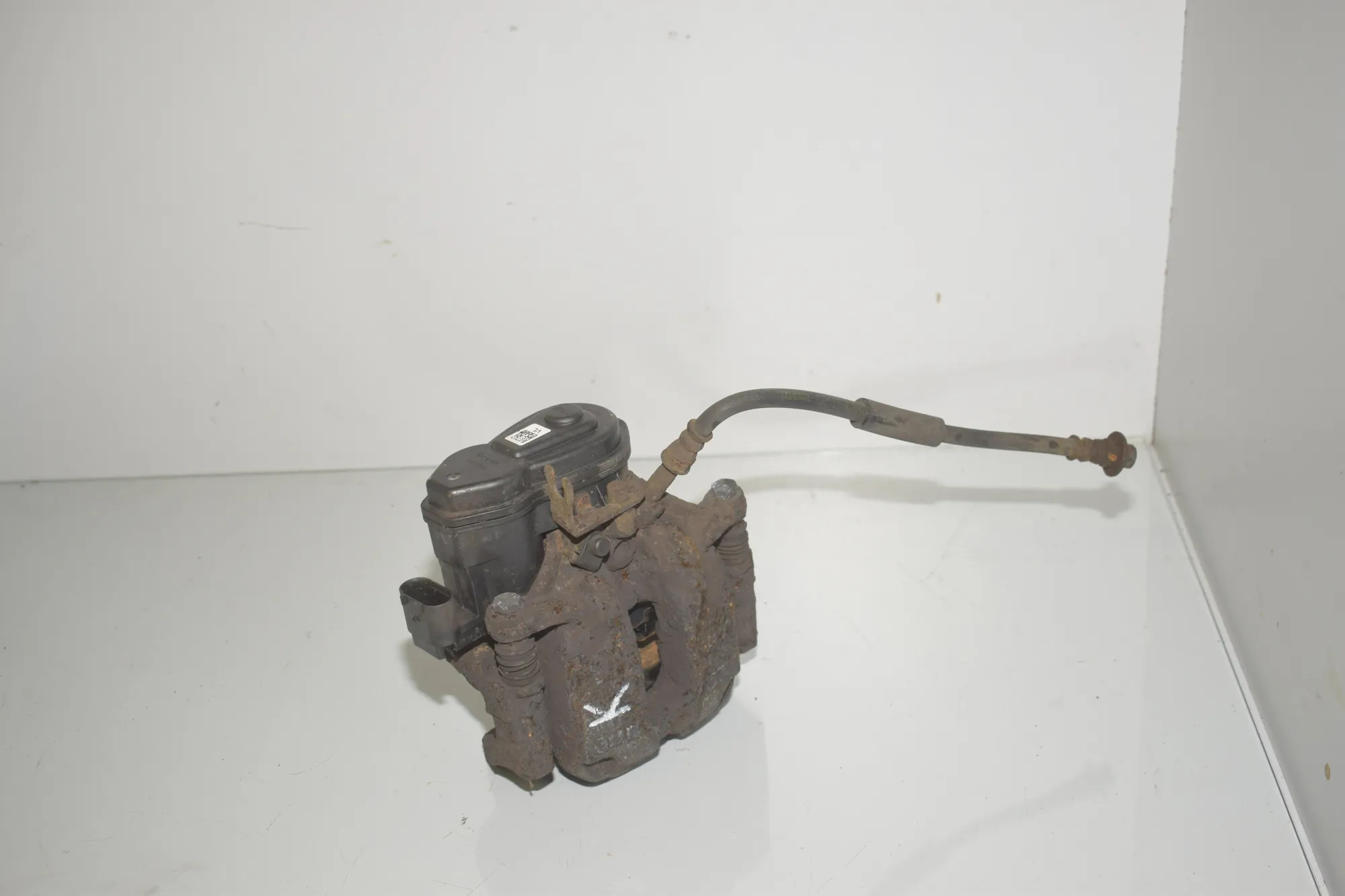 Rear Left Brake Caliper – OEM 6793047 · BMW 5 (F10) 530 d xDrive 2011 – 2