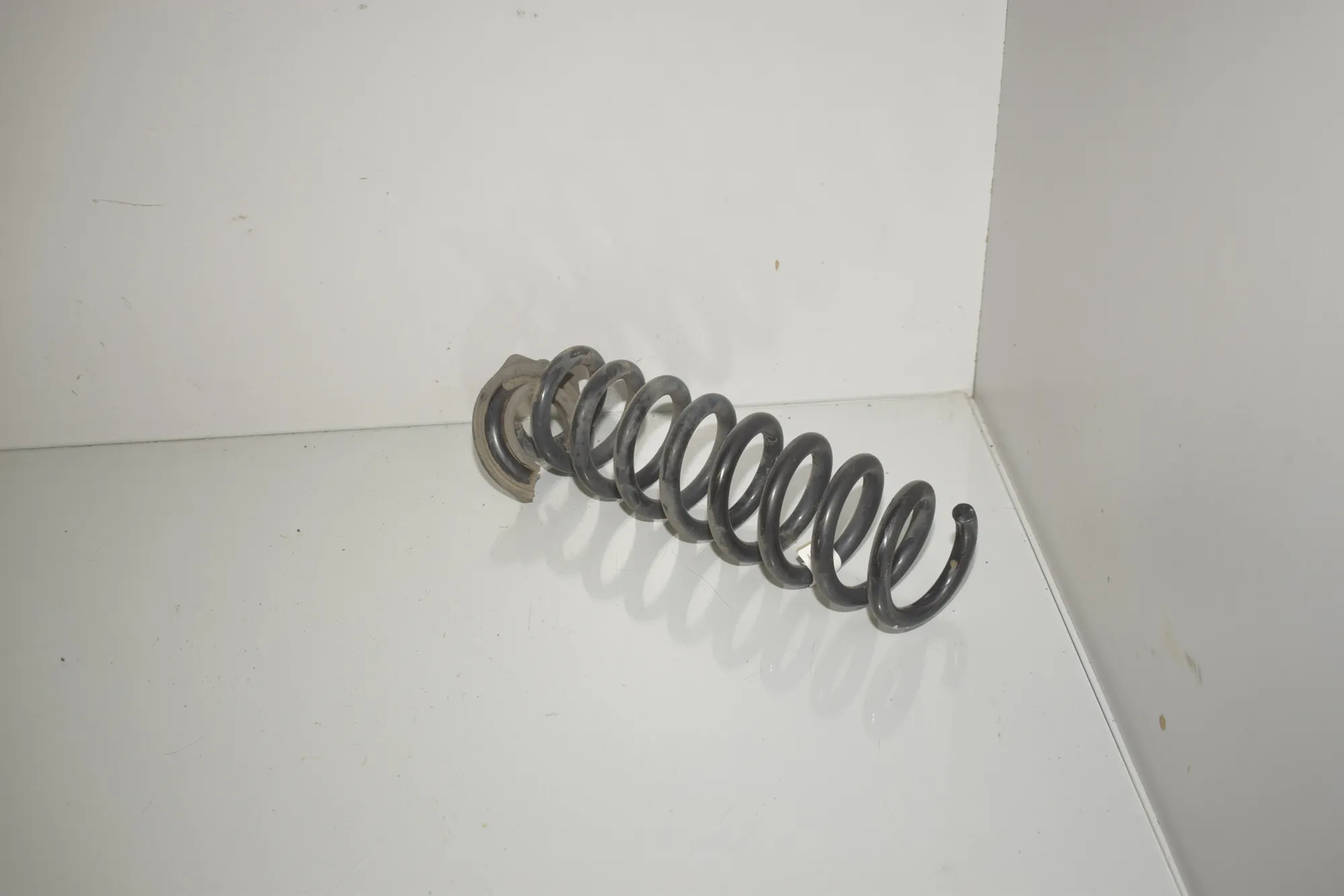 Rear Left Coil Spring – OEM 6855542 · BMW 3 (F30, F80) 320 d 2017 – 2