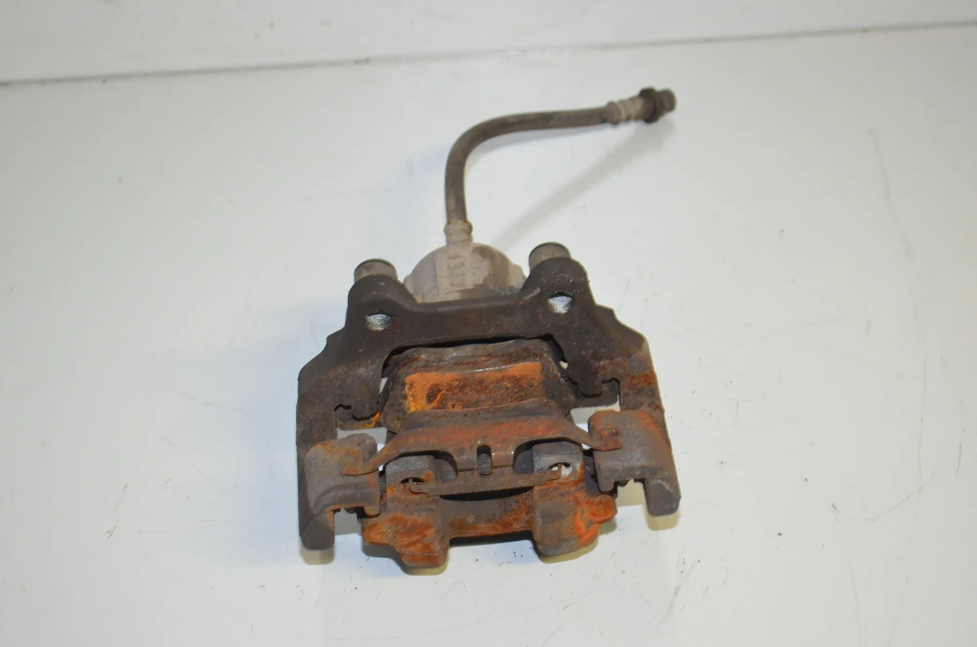 Rear Right Brake Caliper – OEM 6850858 · BMW 3 (F30, F80) 320 d 2017 – 3