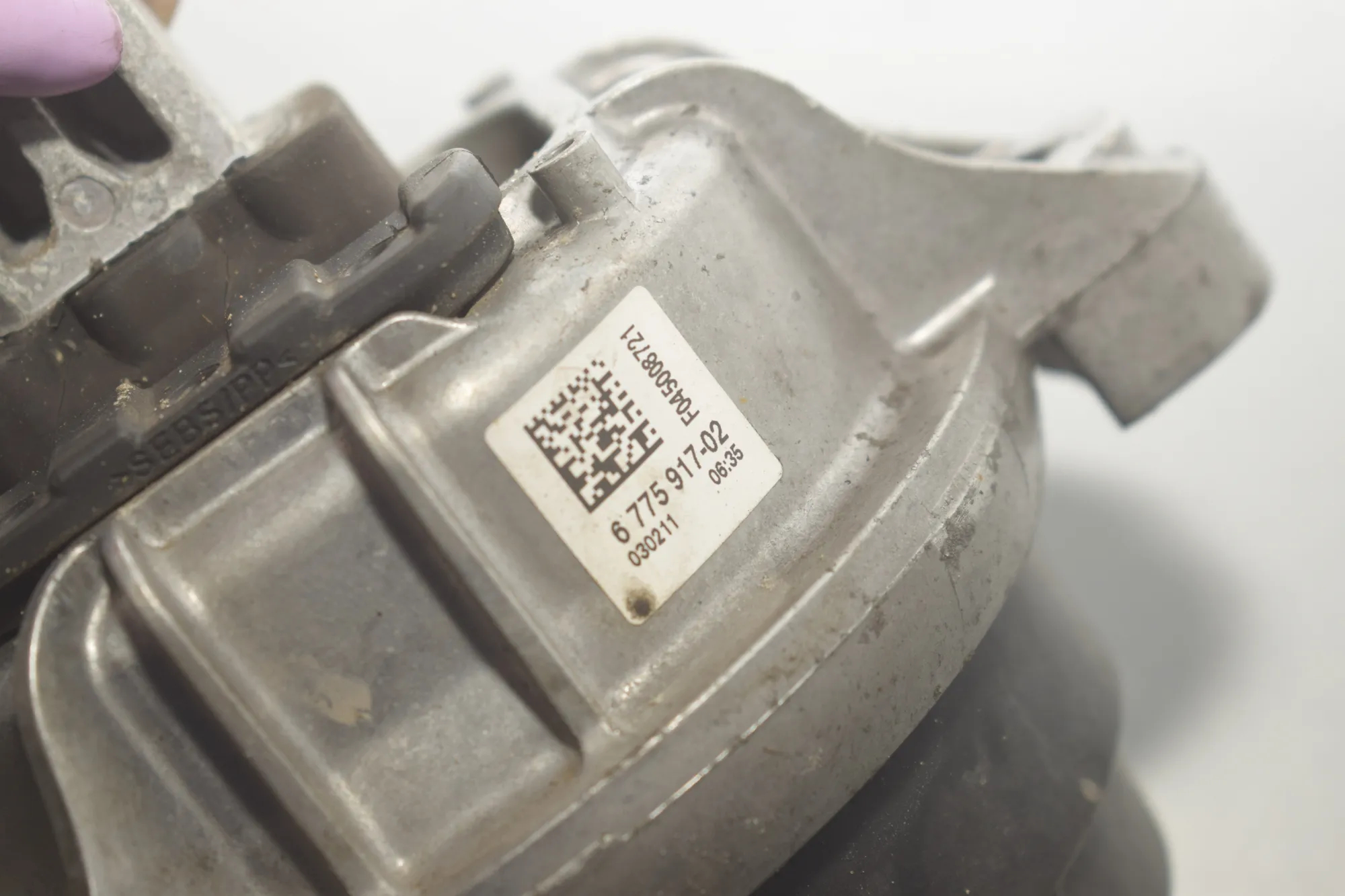 Left Side Engine Mount – OEM 6775917 · BMW 5 Touring (F11) 523 i 2011 – 4