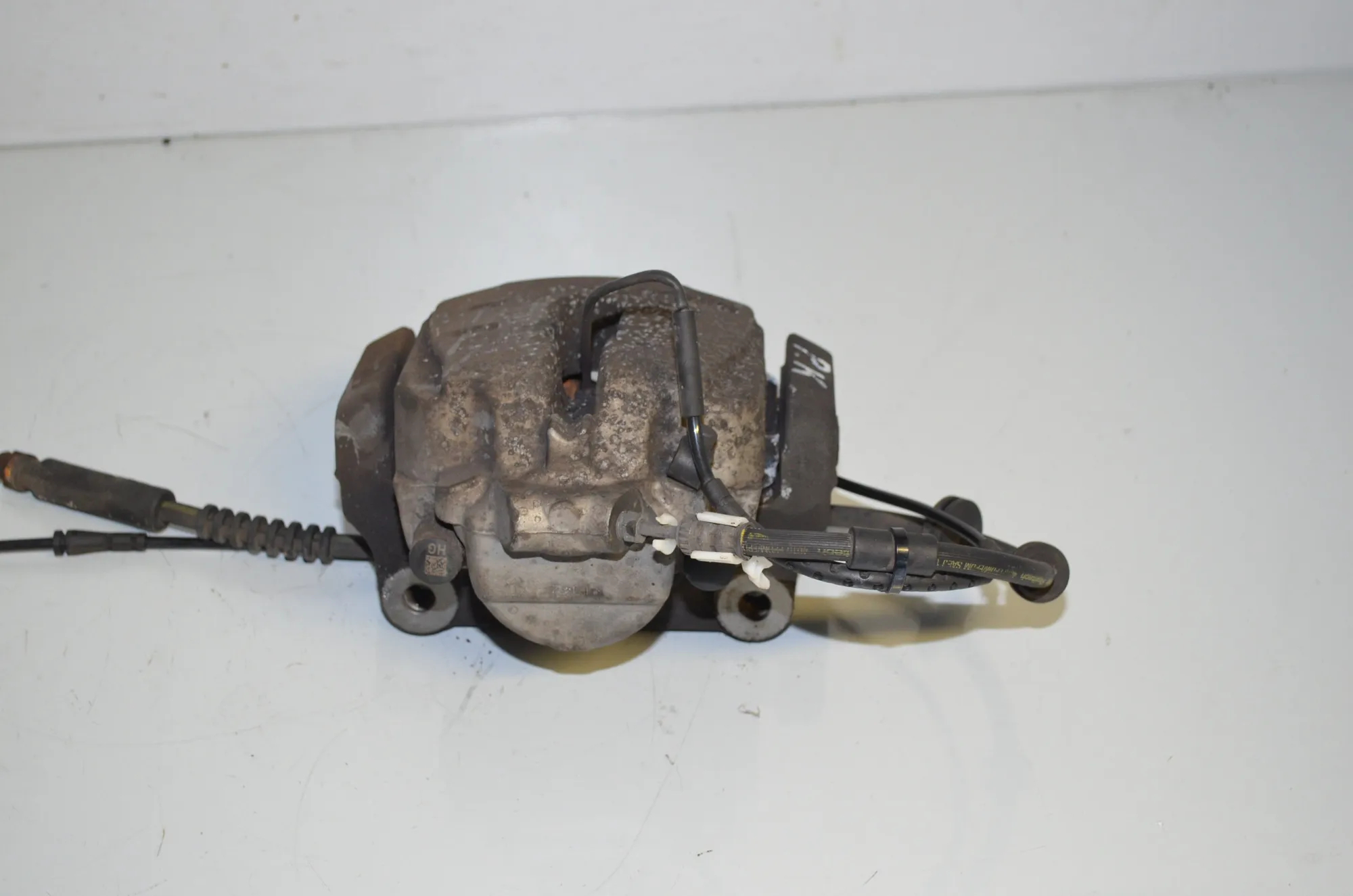 Front Left Brake Caliper – OEM 6791919 · BMW 5 Touring (F11) 523 i 2011 – 2