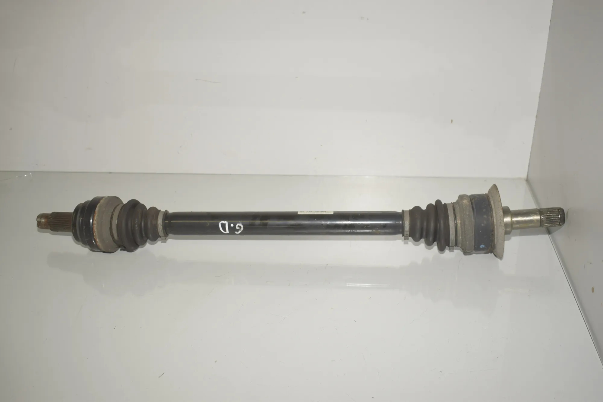 Rear Right Driveshaft – OEM 7581030 · BMW 5 Touring (F11) 523 i 2011