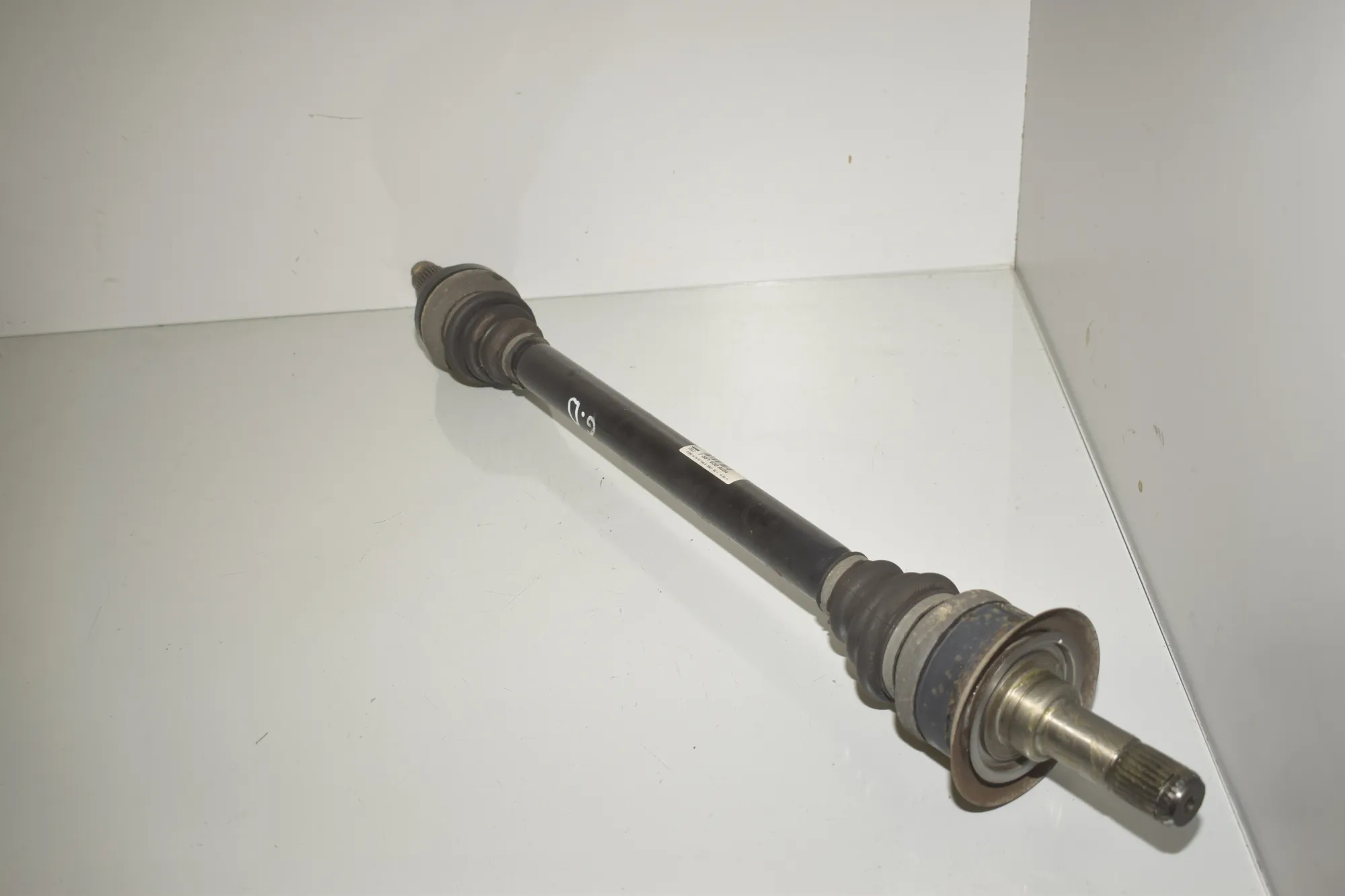 Rear Right Driveshaft – OEM 7581030 · BMW 5 Touring (F11) 523 i 2011 – 3