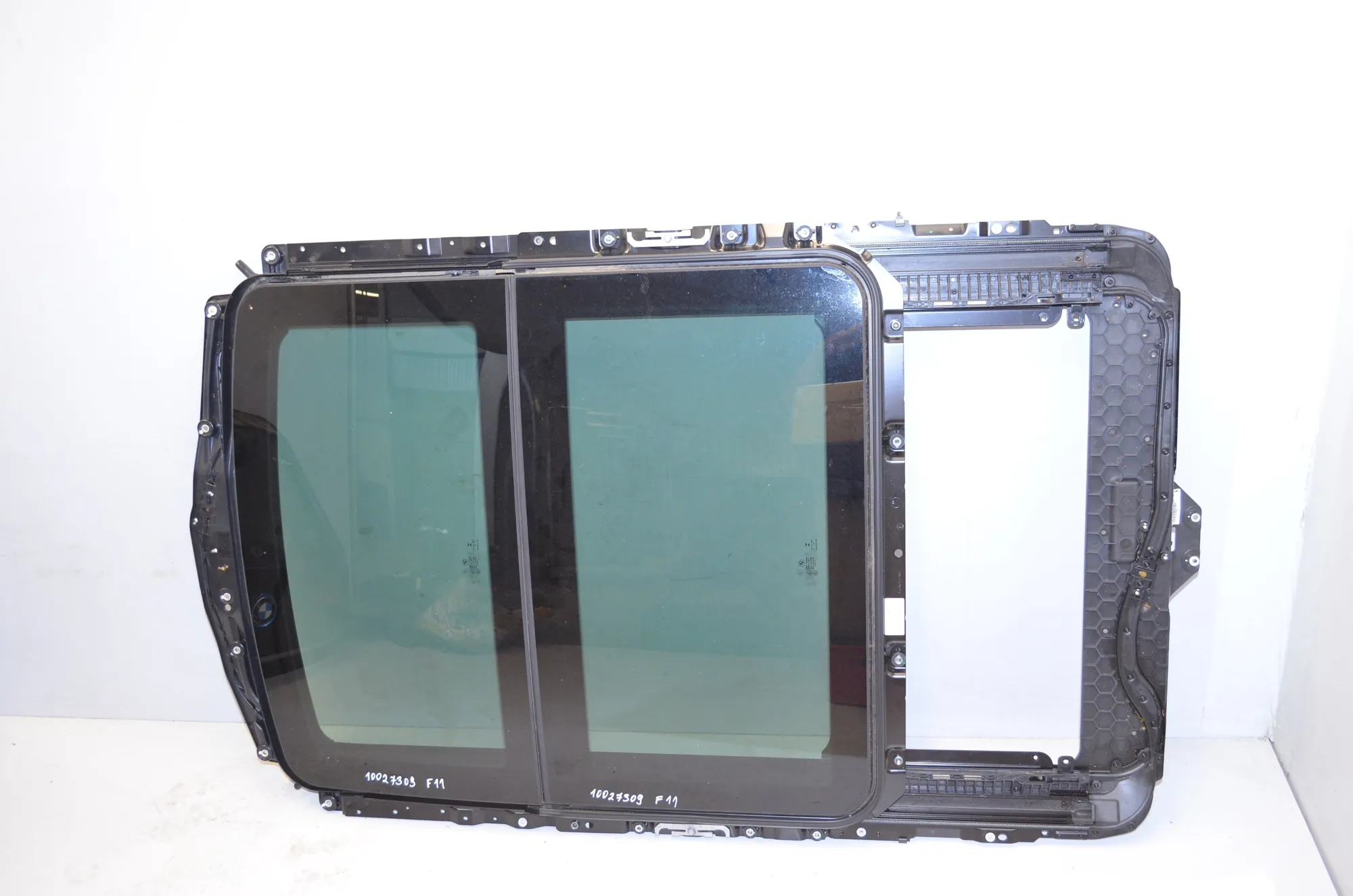 Sunroof – OEM 8038192 · BMW 5 Touring (F11) M 550 d xDrive 2014 – 3