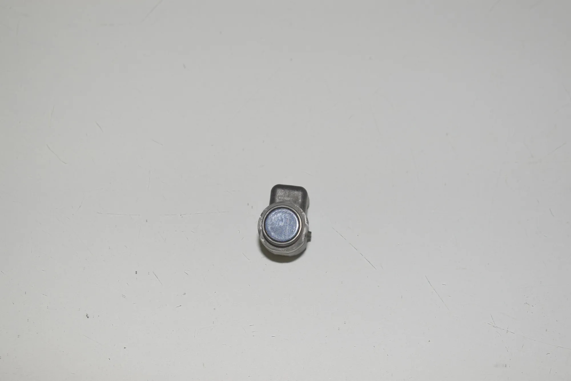 PDC Parking Sensor – OEM 9173106 · BMW 7 (F01, F02) BMW 7 (F01, F02) 730 d 2015 – 3