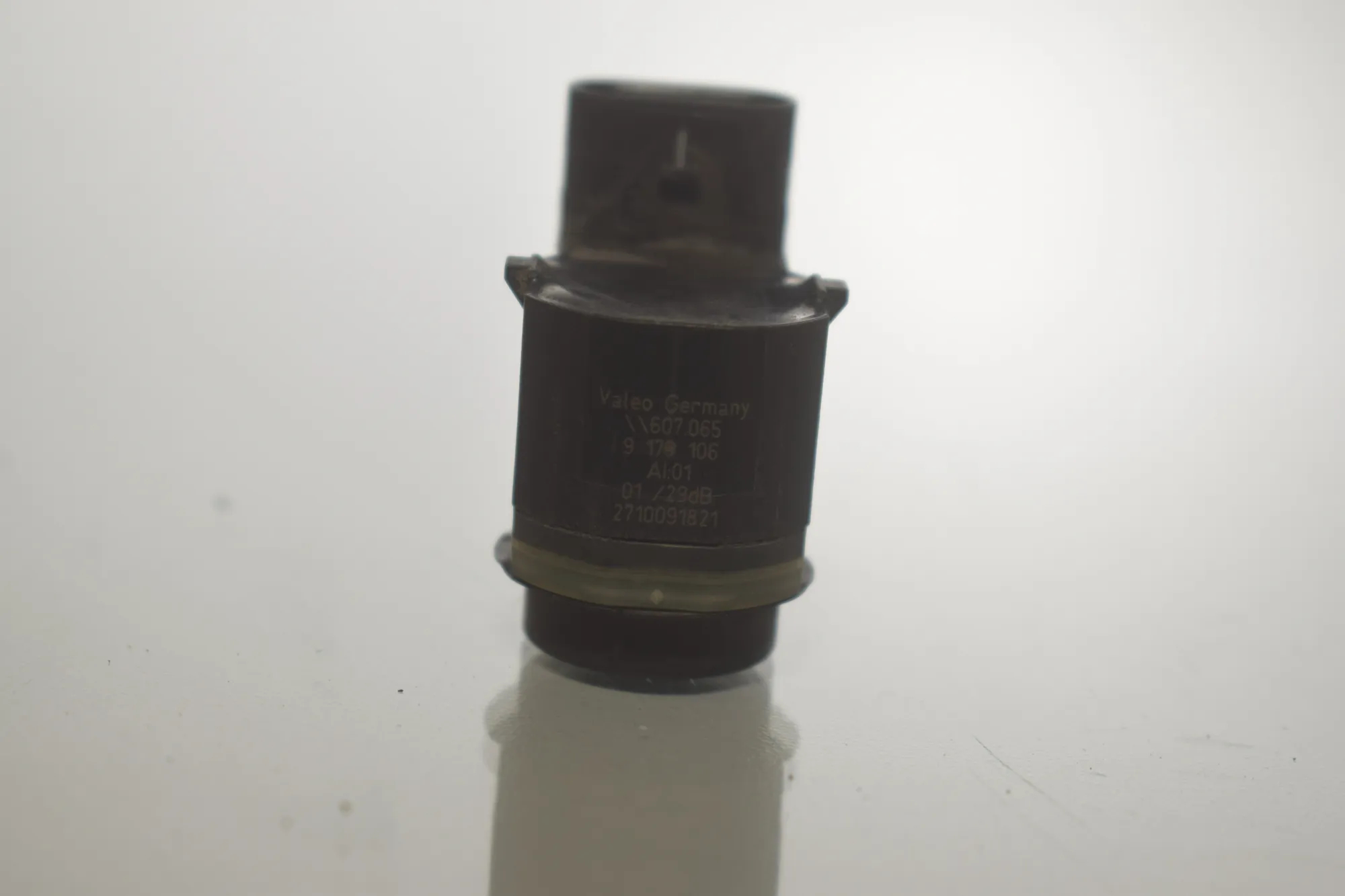 PDC Parking Sensor – OEM 9173106 · BMW 7 (F01, F02) BMW 7 (F01, F02) 730 d 2015 – 6