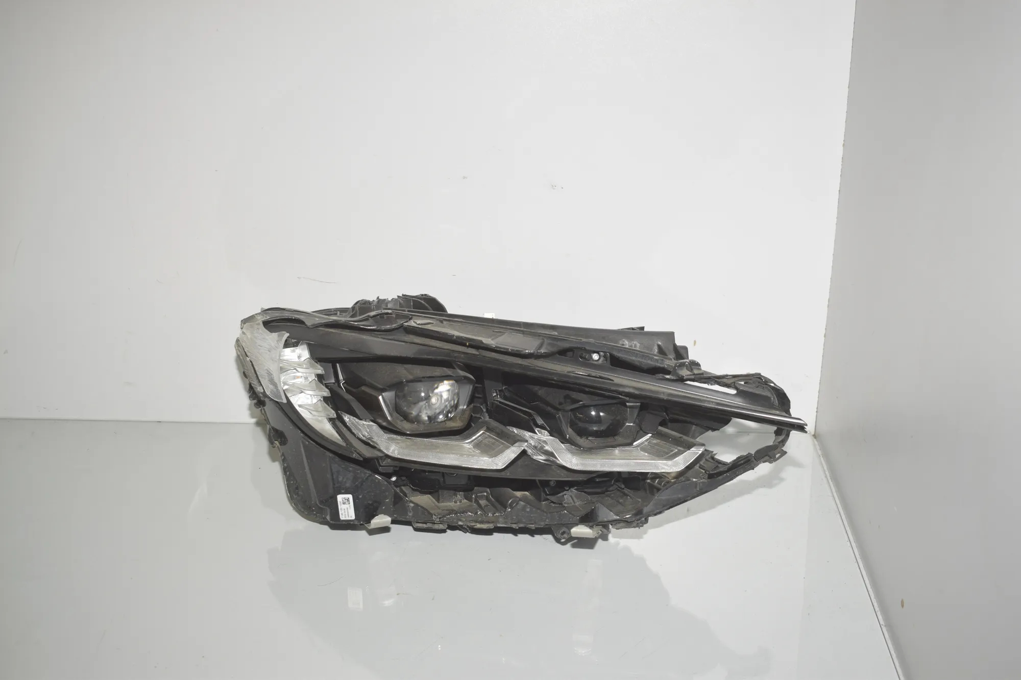 Front Right Headlight – OEM 9505110 · BMW i4 (G26) BMW i4 (G26) eDrive35 2023 – 2